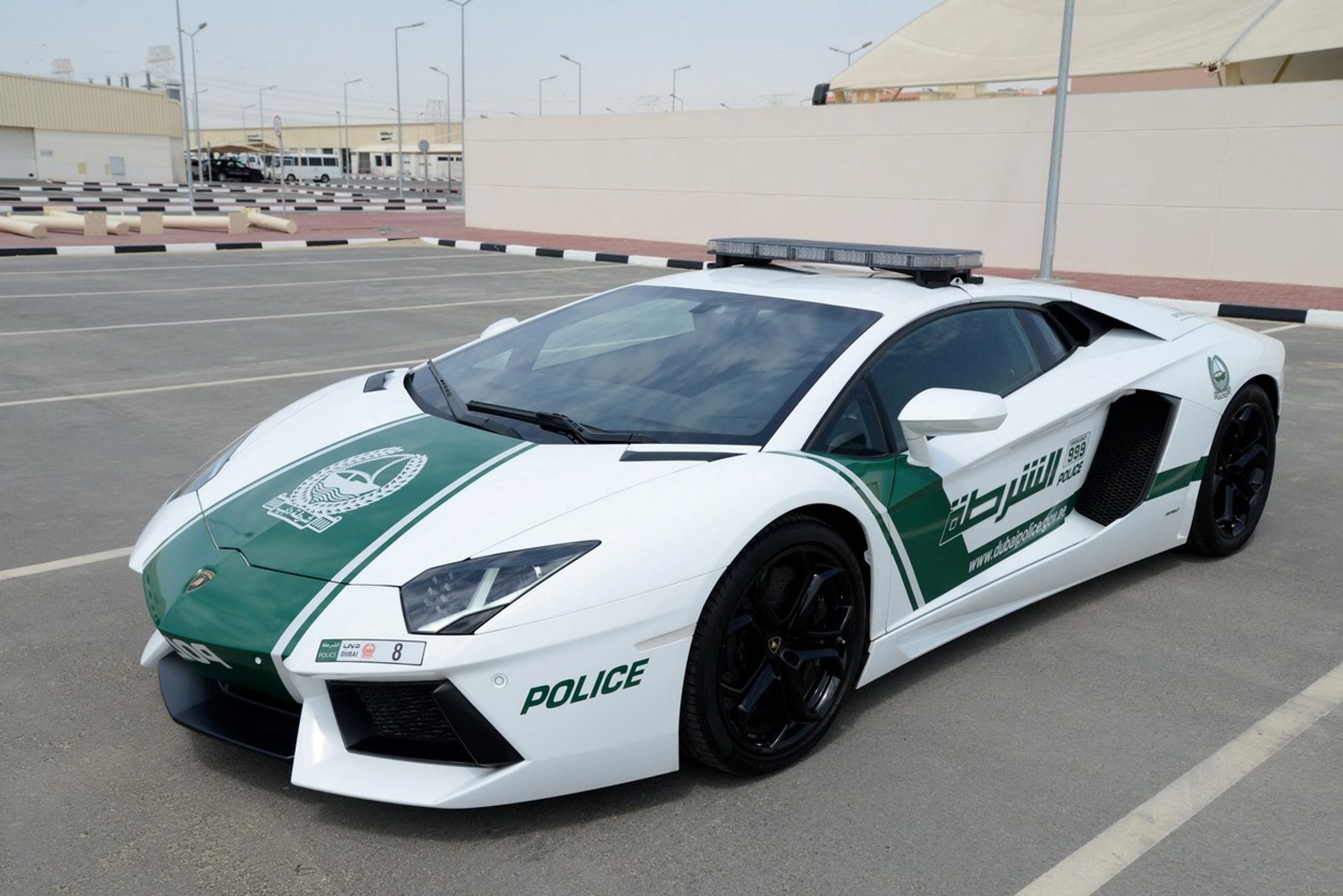 Lamborghini Aventador LP700-4 - GALERIE: Policejní vozy (5/10)