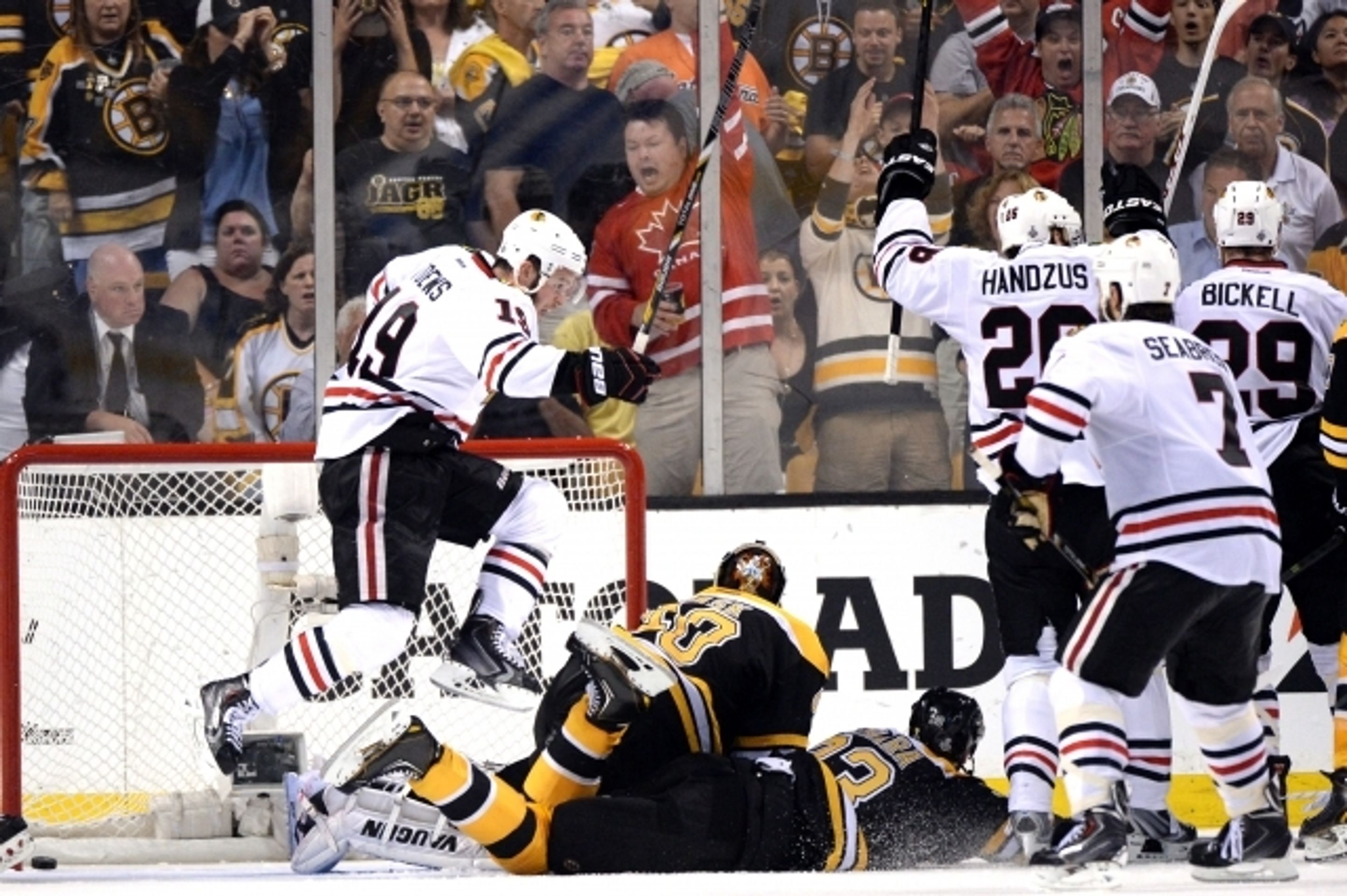 Chicago má Stanley Cup - 5 - OBRAZEM: Chicago získalo Stanley Cup (7/17)