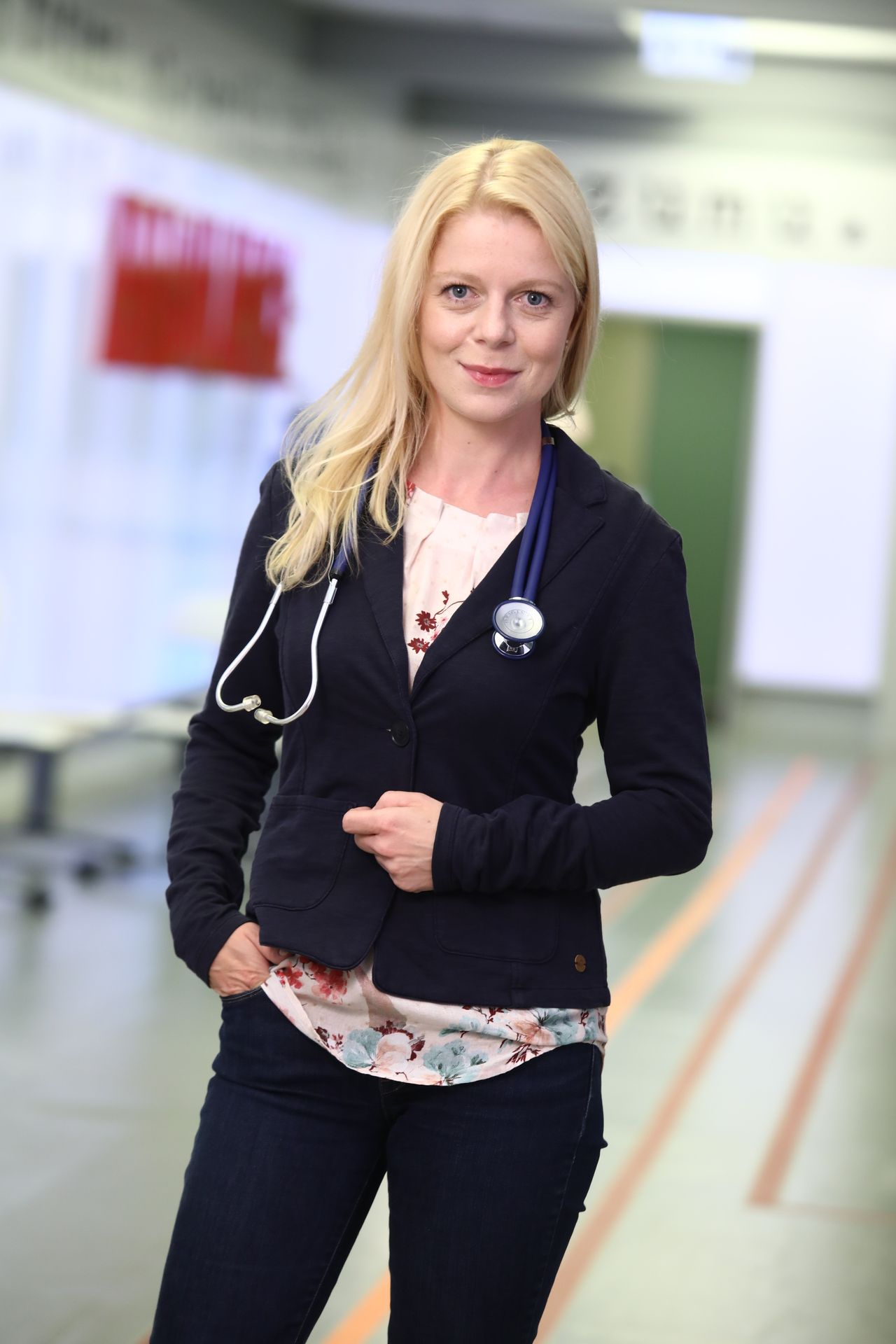 Monika Zoubková alias Tereza Benešová - 8 - GALERIE: Návrat Terezy Benešové do Ordinace (7/10)