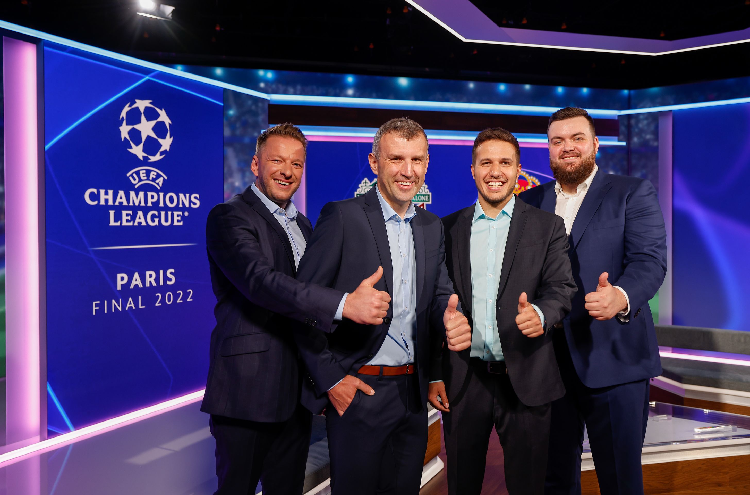 Tým Ligy mistrů ve složení zleva Štěpán Sokol, Milan Štěrba, Vojtěch Tichava, Michal Jinoch - Nové sportovní studio TV Nova (3/5)