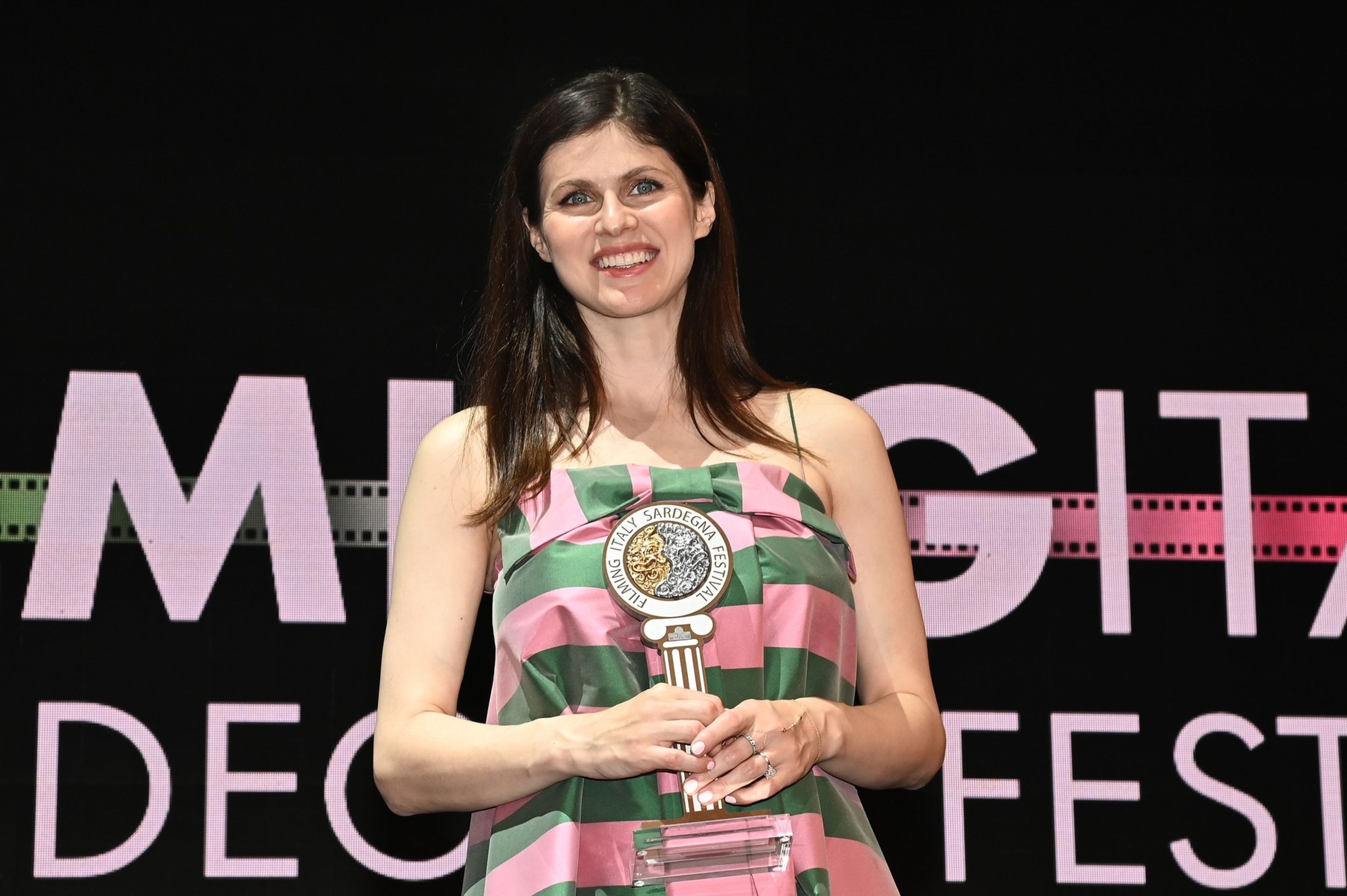 Alexandra Daddario, 21. 6. 2024 Filmový festival v Itálii - Alexandra Daddario (2/6)