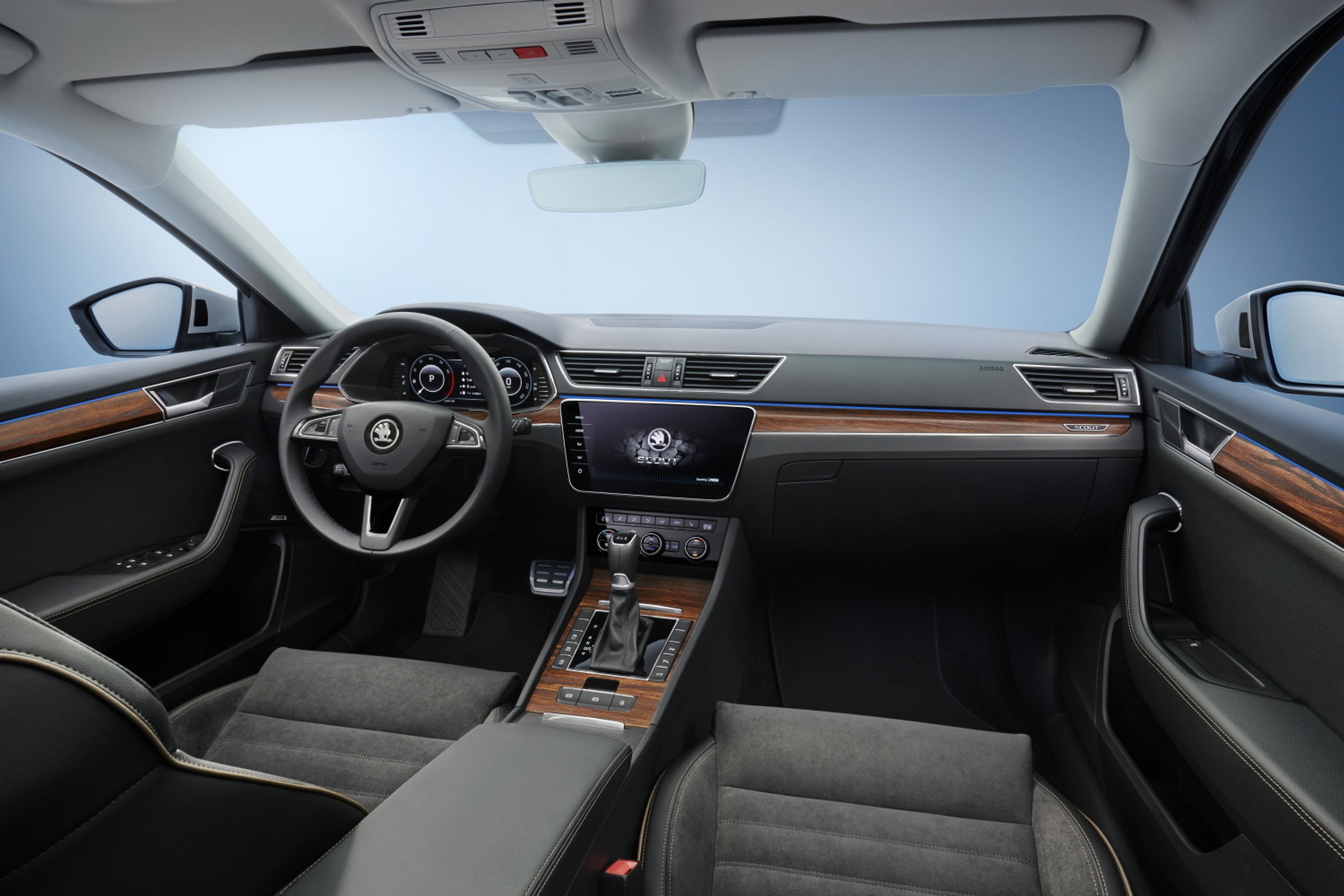 Škoda Superb Scout - 1 - Fotogalerie: Škoda Superb poprvé jako Scout (5/5)