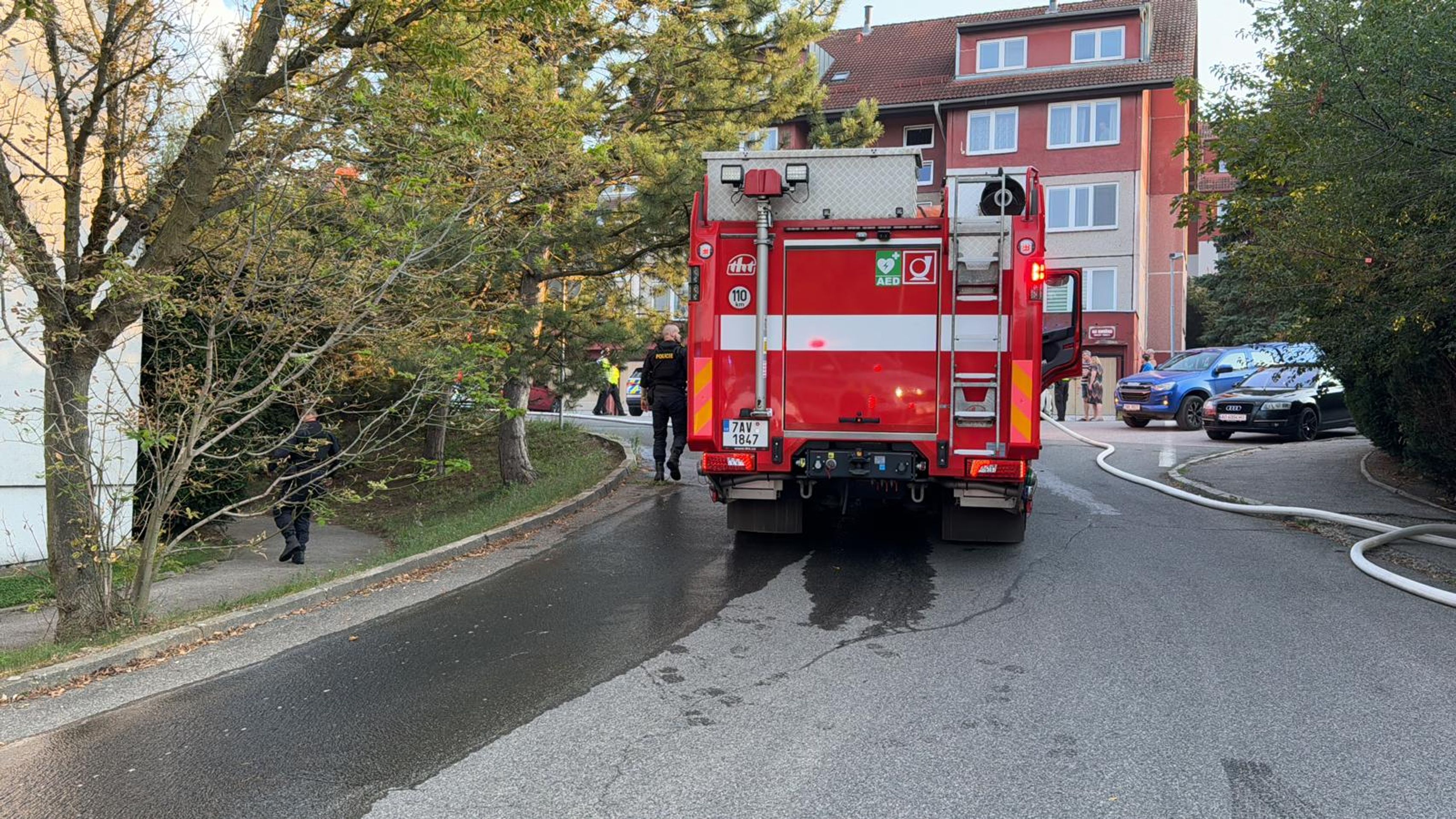 Požár autobusu - Požár autobusu v Praze (9/10)