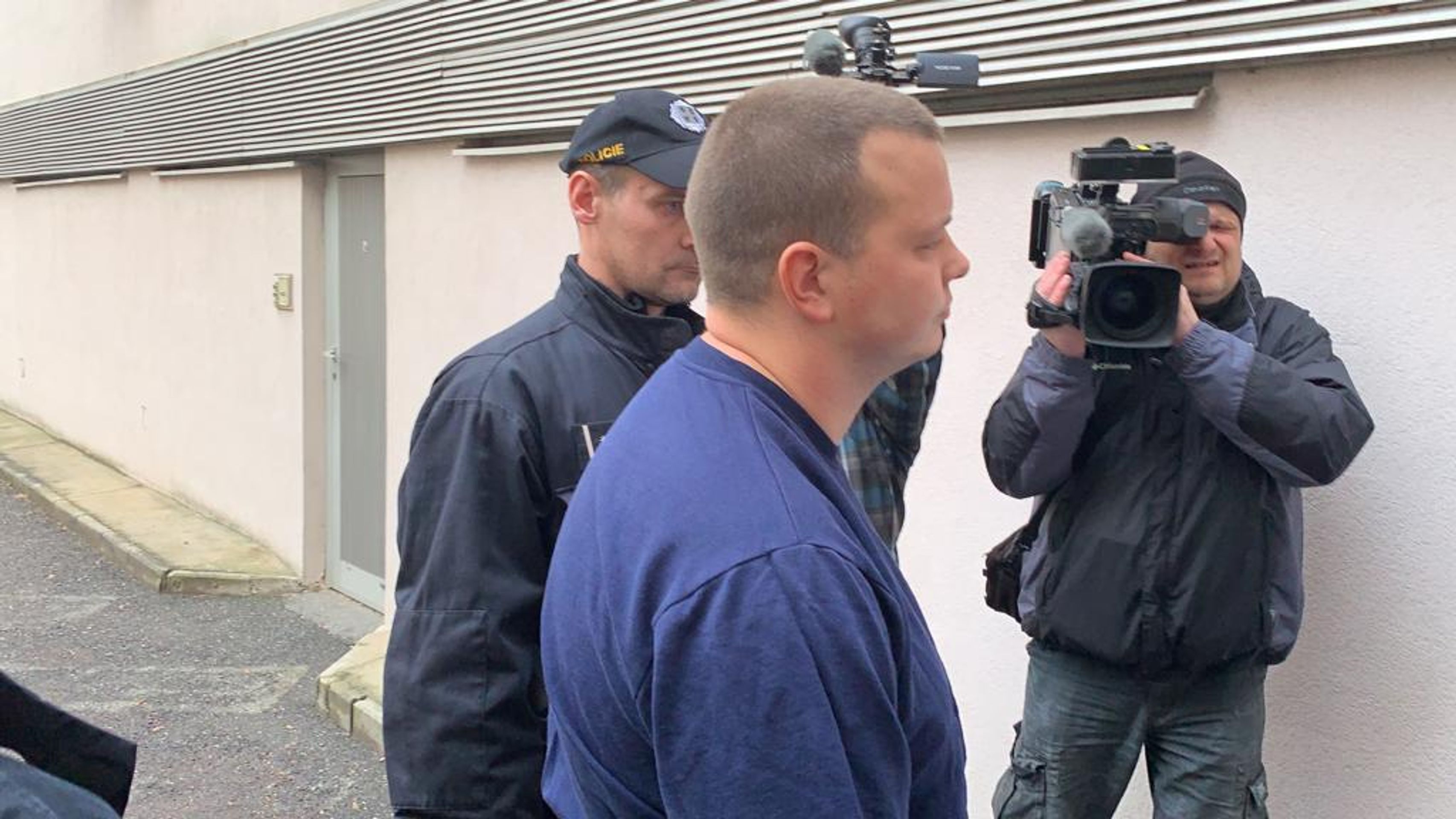Muž, který držel rukojmí v příbramské bance - 16 - GALERIE: Muž, který měl držet rukojmí v příbramské bance (5/5)