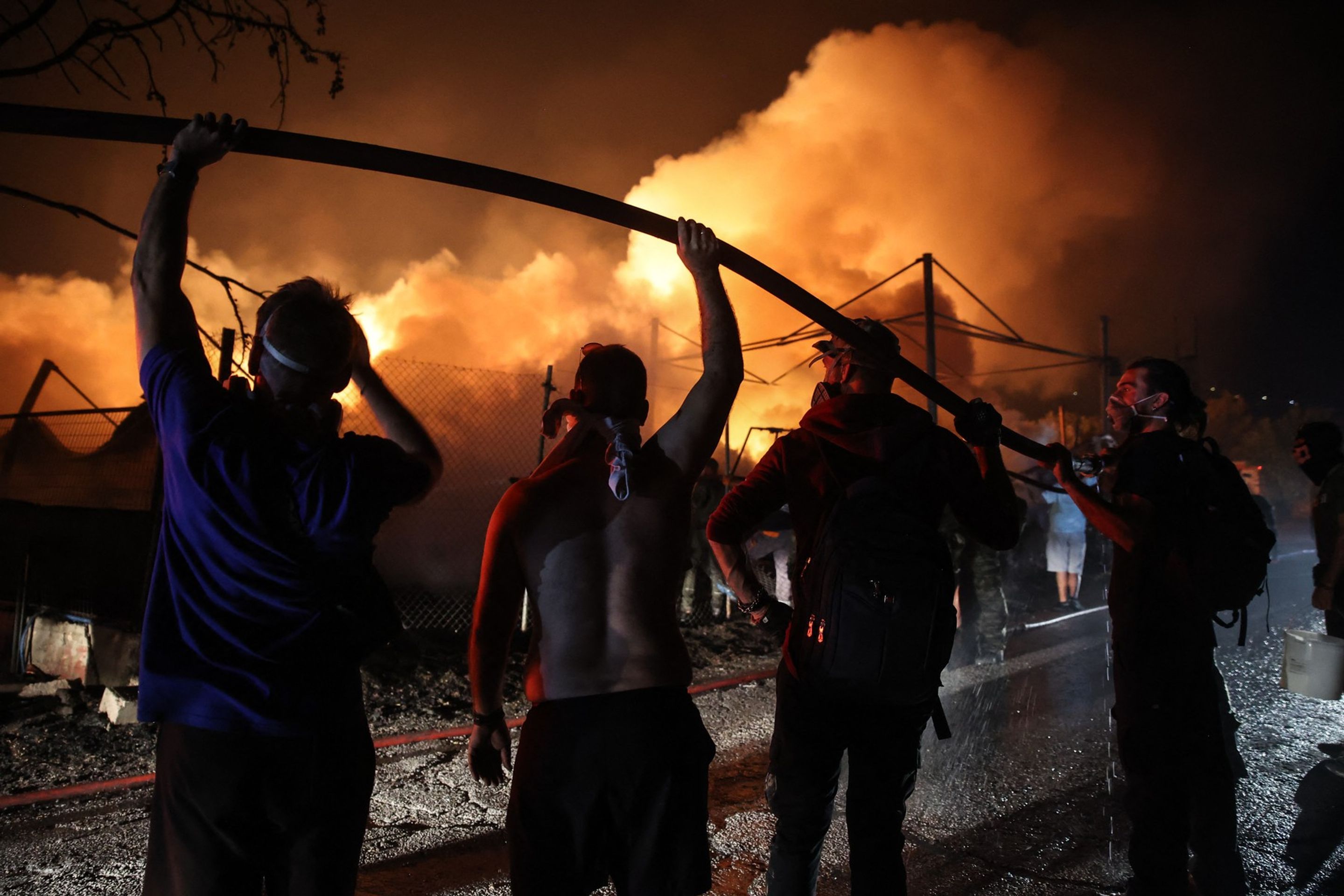 Rozsáhlý požár u Athén, 13. 8. 2024 (3) - Požár u Athén (1/9)