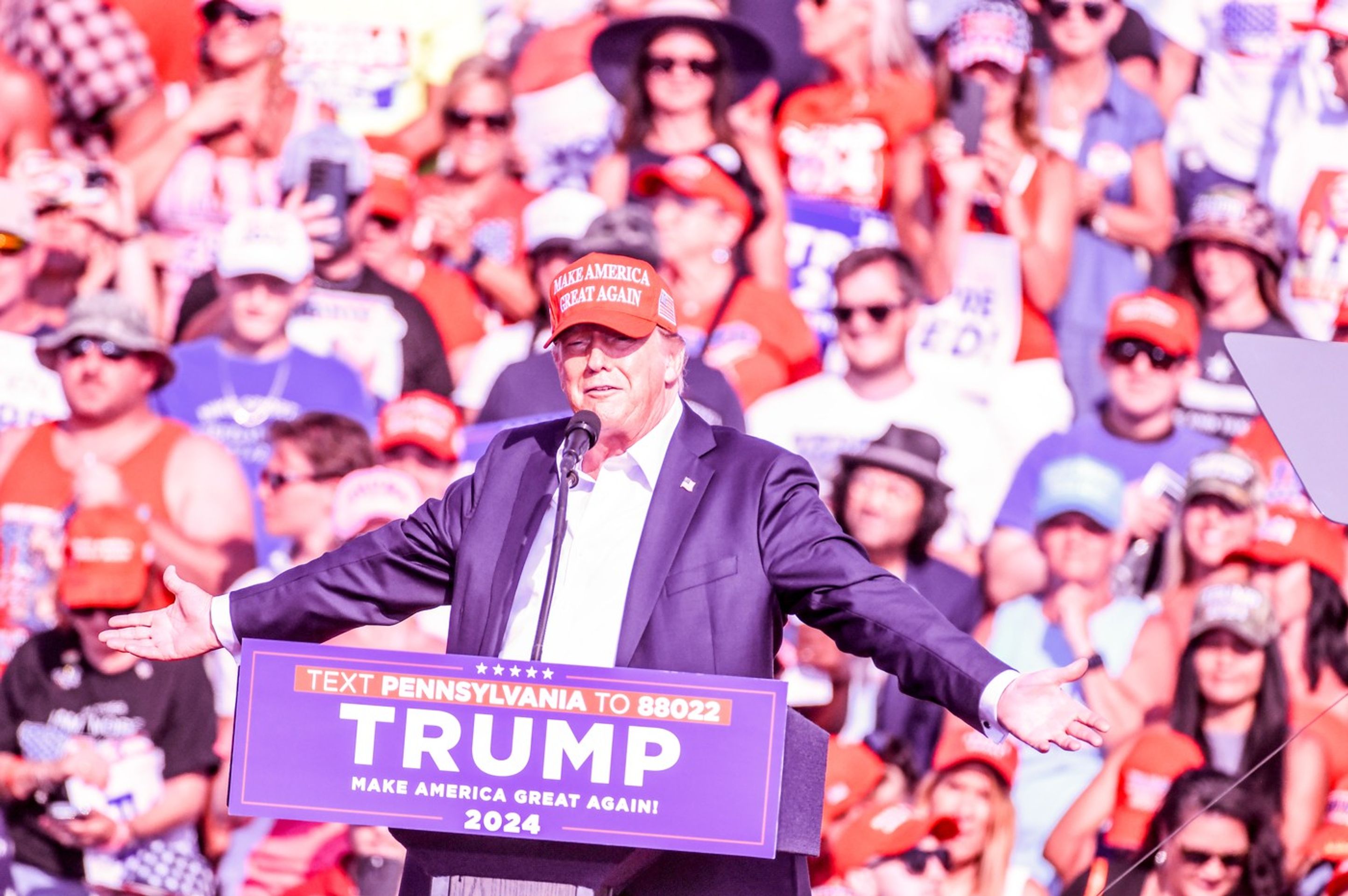 Donald Trump na mítinku v Pensylvánii - Střelba na Trumpově mítinku (5/8)