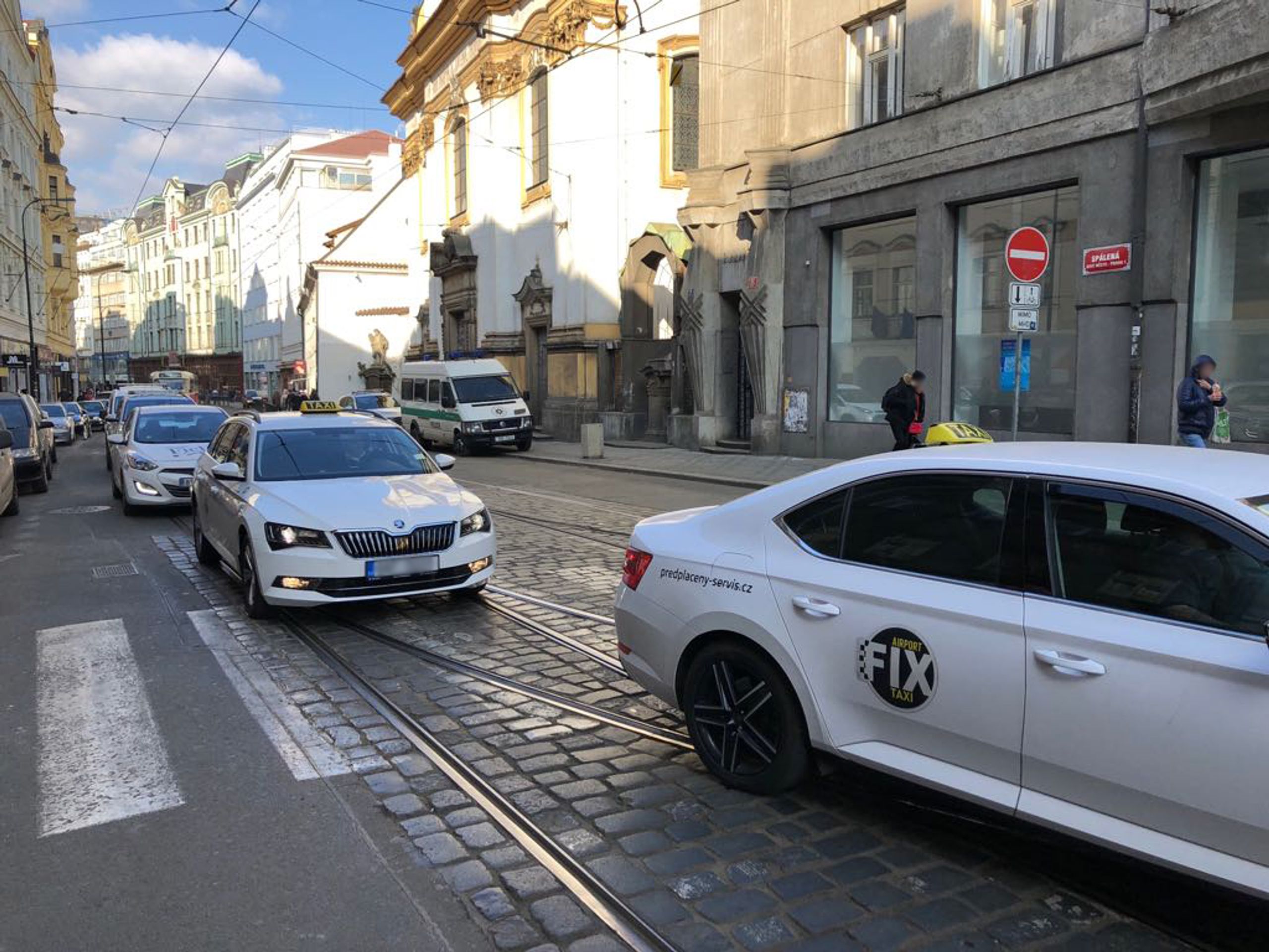 Stávka taxikářů v Lazarské ulici v Praze - 7 - GALERIE: Stávka taxikářů v Lazarské ulici v Praze (7/7)