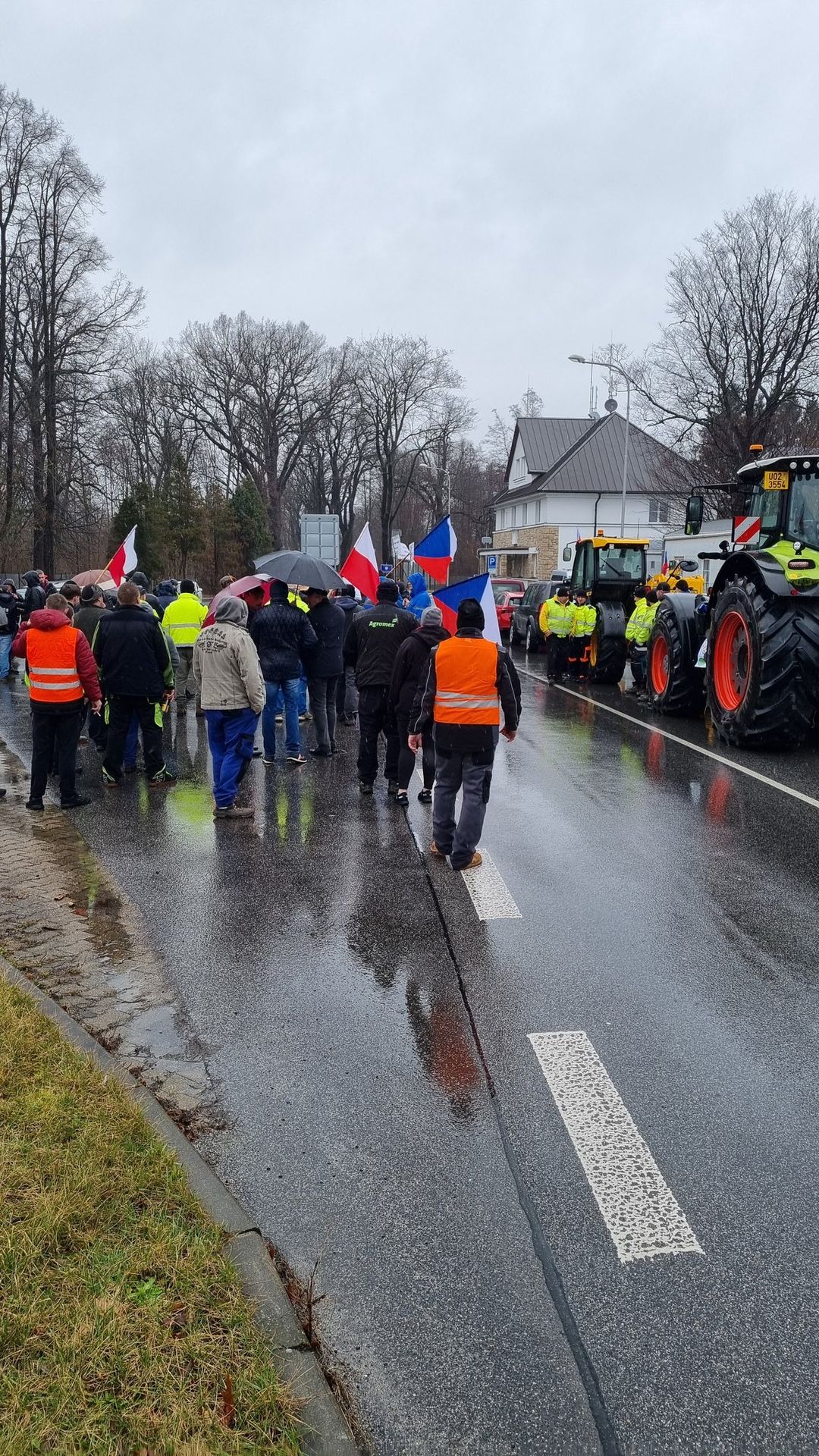 Zemědělci na hraničním přechodu v Hrádku nad Nisou (2) - Protest zemědělců (4/14)