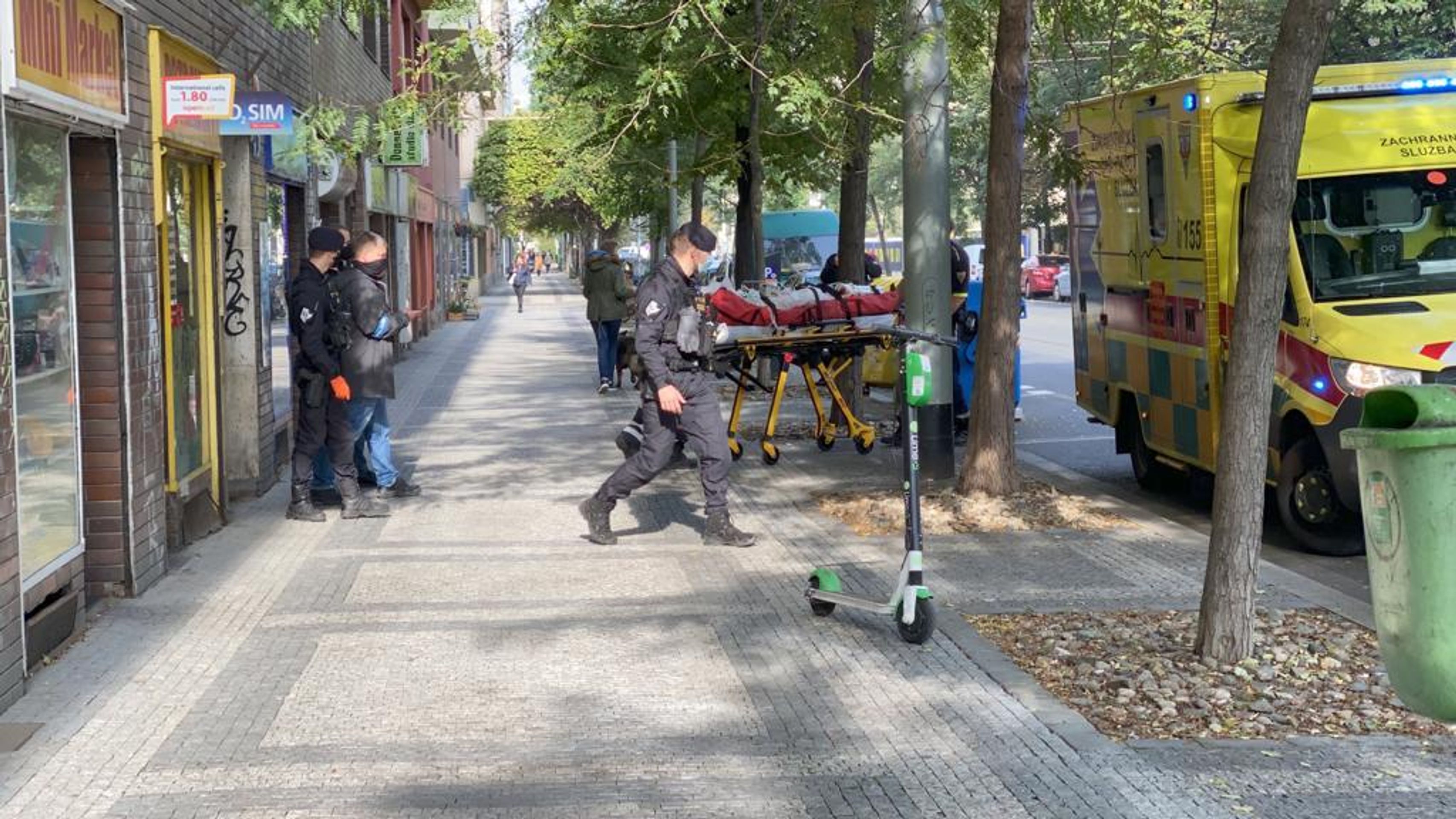Muž měl v jednom z bytů v Praze pobodat ženu - 1 - GALERIE: Muž měl v jednom z bytů v Praze pobodat ženu (7/7)