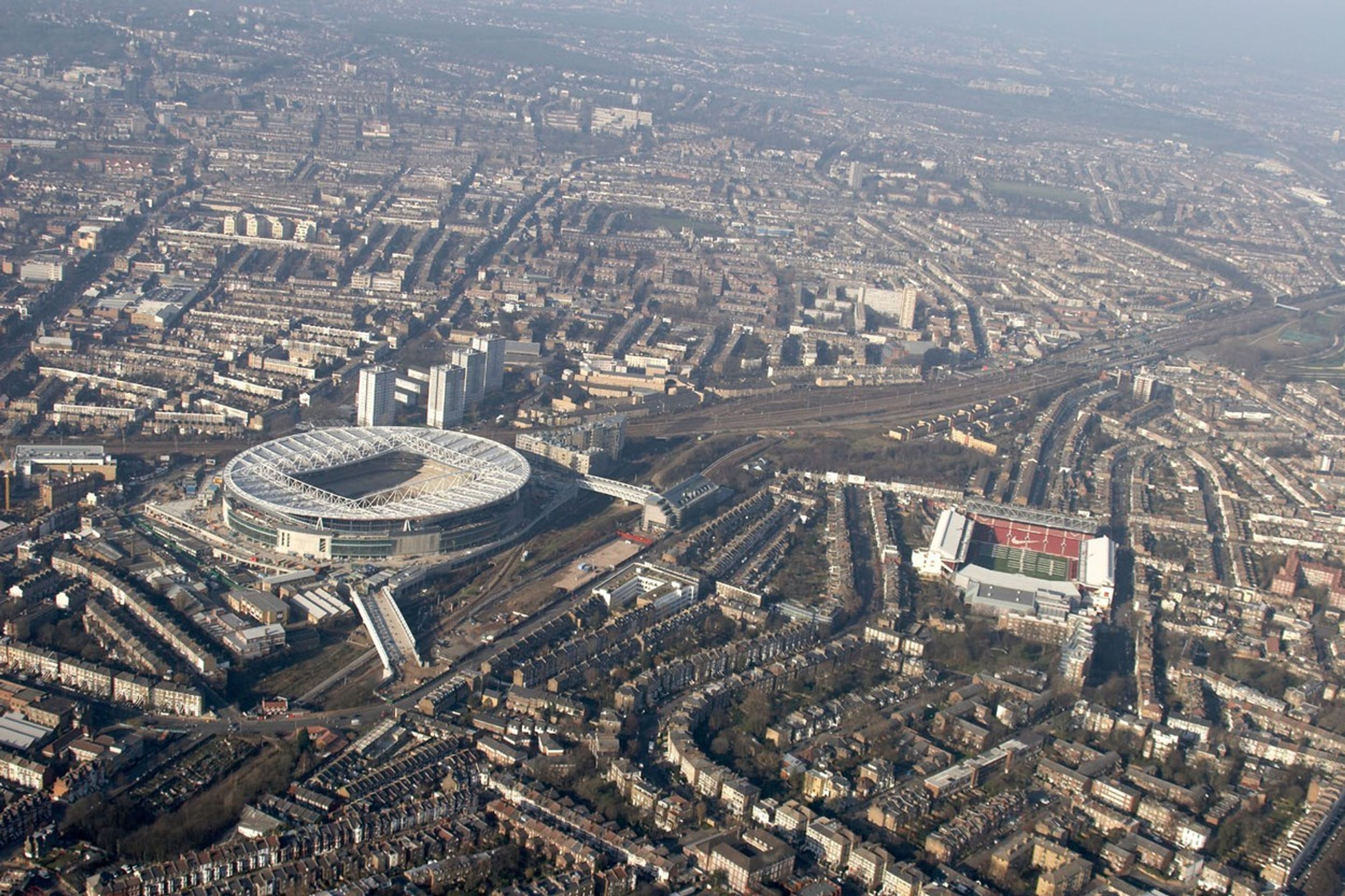 Londýn: Stadion Highbury - 2 - GALERIE: Bydlení na fotbalovém Highbury (3/13)