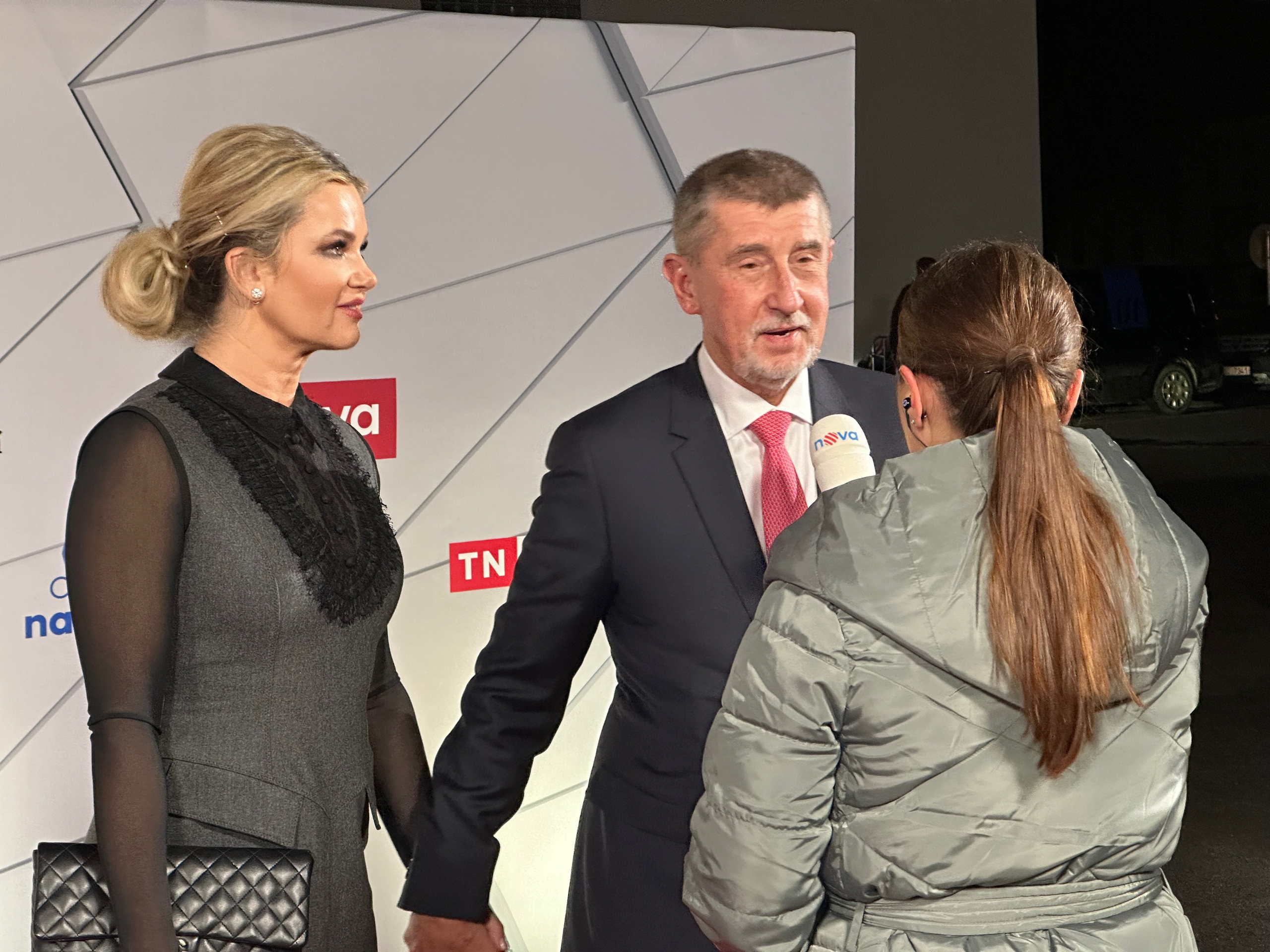 Andrej Babiš příjezd (4) - Příjezd kandidátů (7/10)