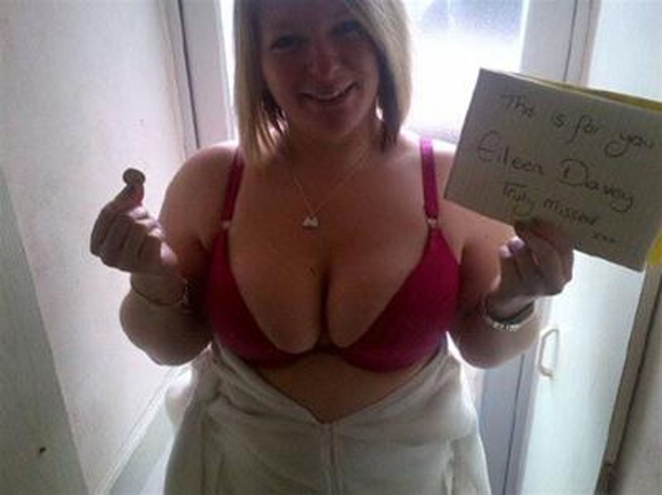 Sexy výzva NipNominate - 5 - GALERIE: Na sociálních sítích se objevila nová sexy výzva! (8/10)