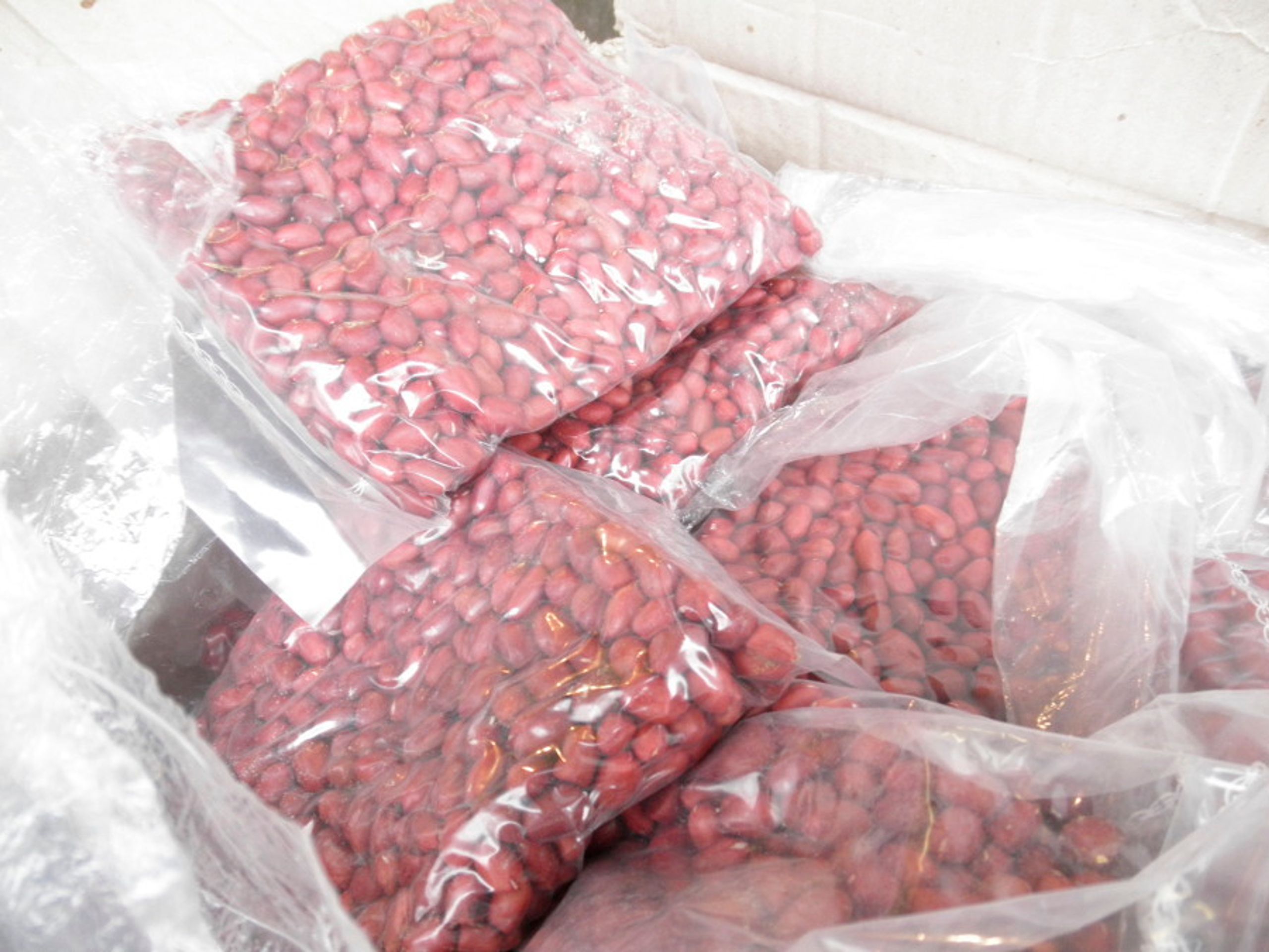 SZPI: Zabavené ořechy a sójový výrobek z Vietnamu - 2 - GALERIE - SZPI: Zabavené ořechy a sójový výrobek z Vietnamu (3/4)