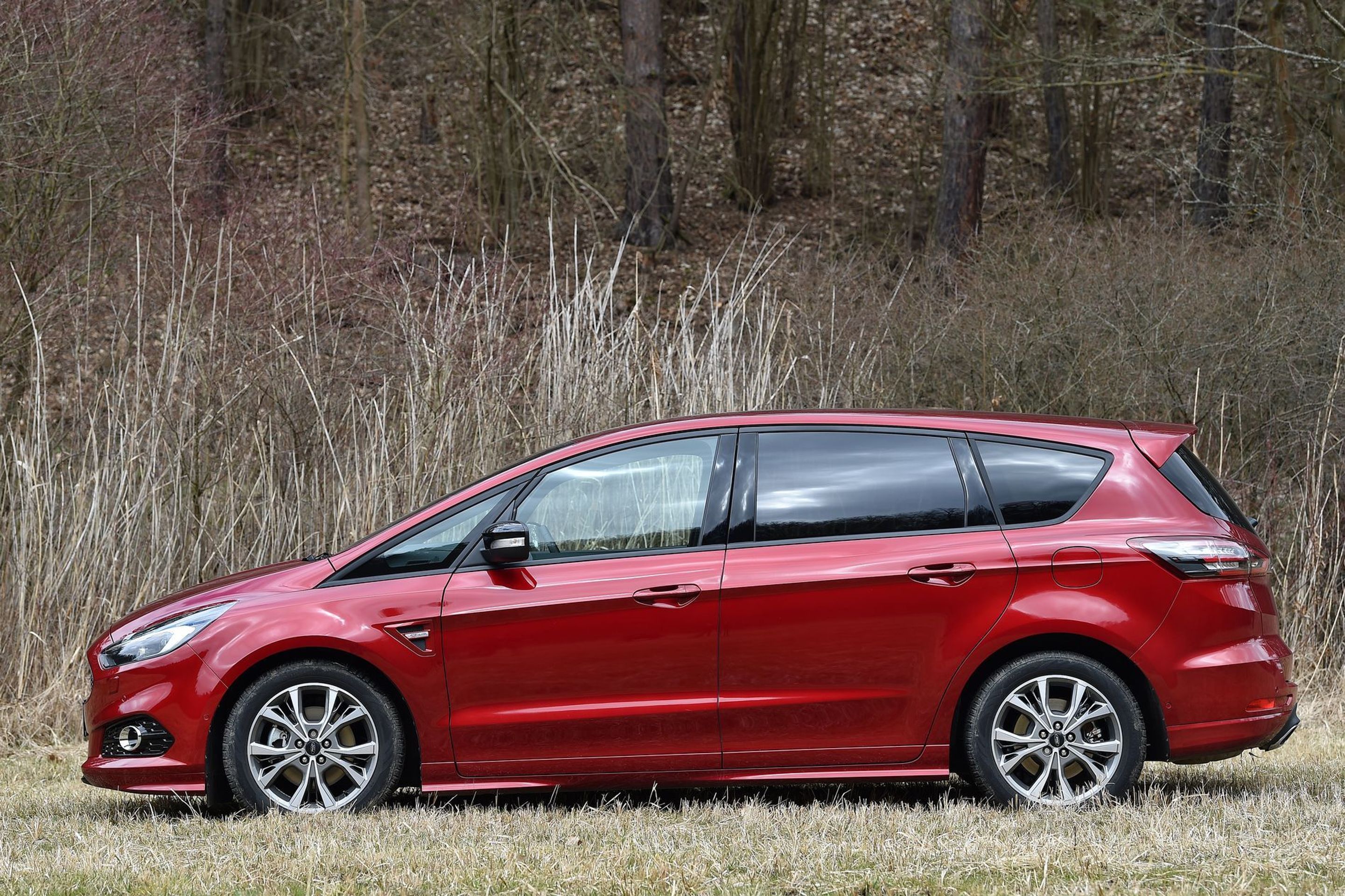 Ford S-Max - 8 - GALERIE: Ford S-Max (6/21)