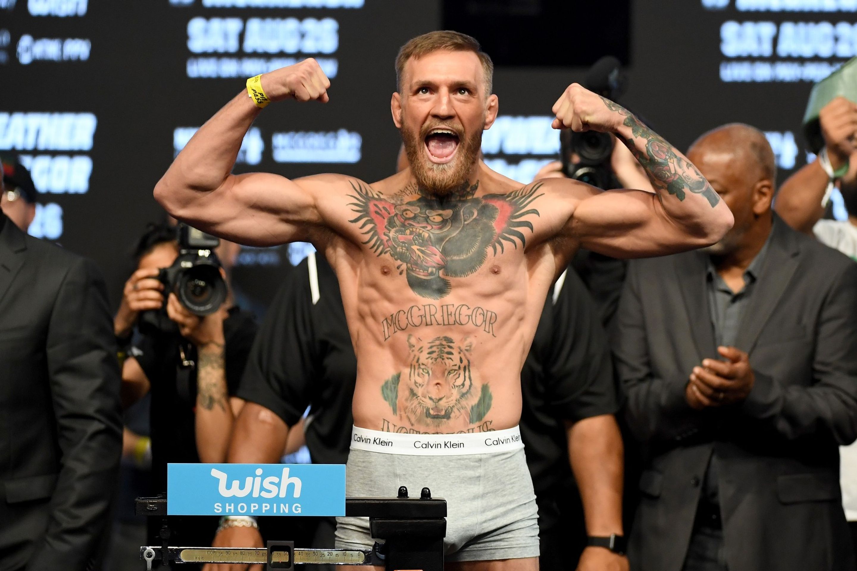 McGregor před zápasem s Mayweatherem - GALERIE: Tetování UFC zápasníků (3/10)