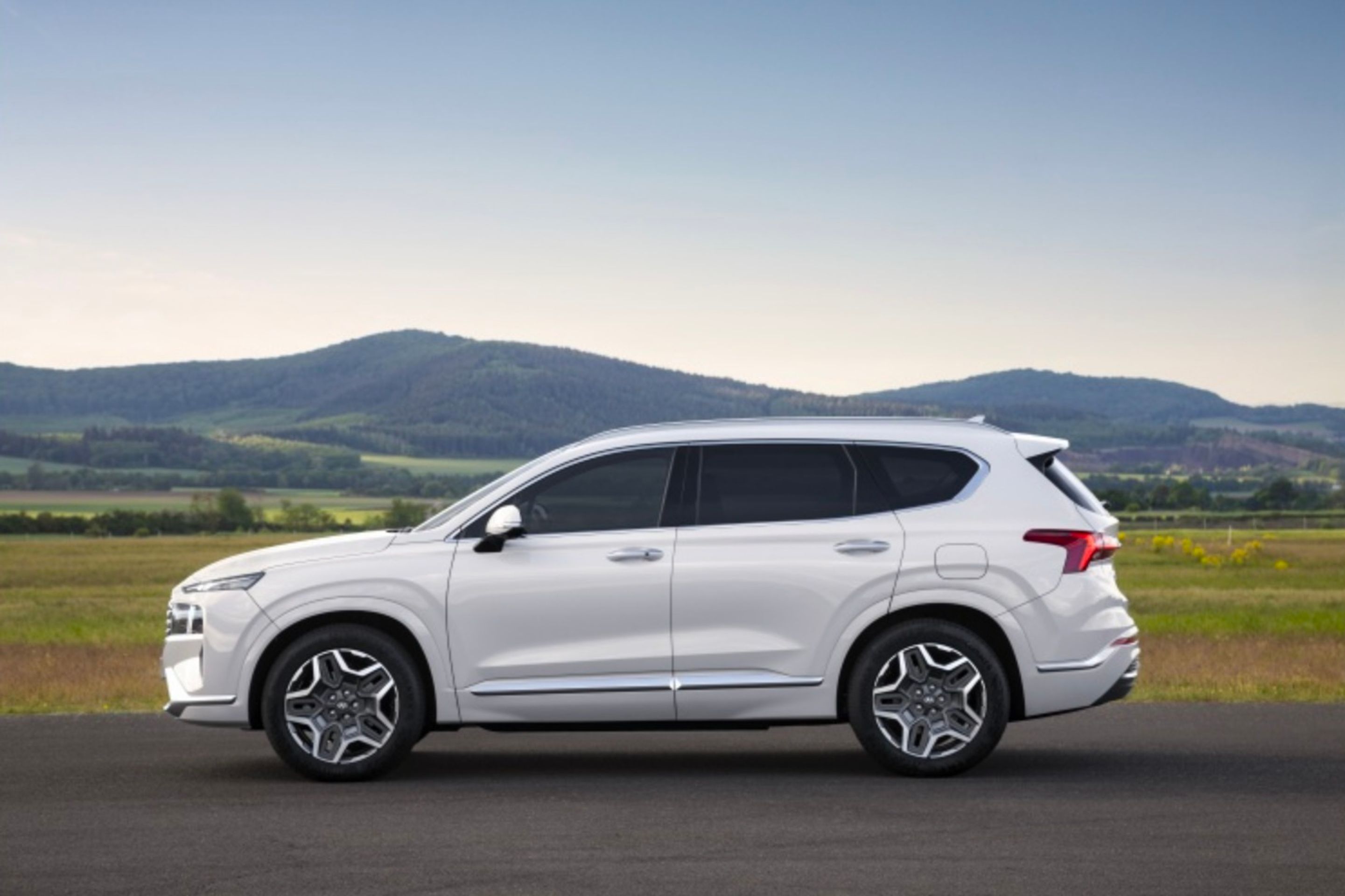 Hyundai Santa Fe - 20 - Fotogalerie: SUV Hyundai Santa Fe prošlo výraznou modernizací (13/14)