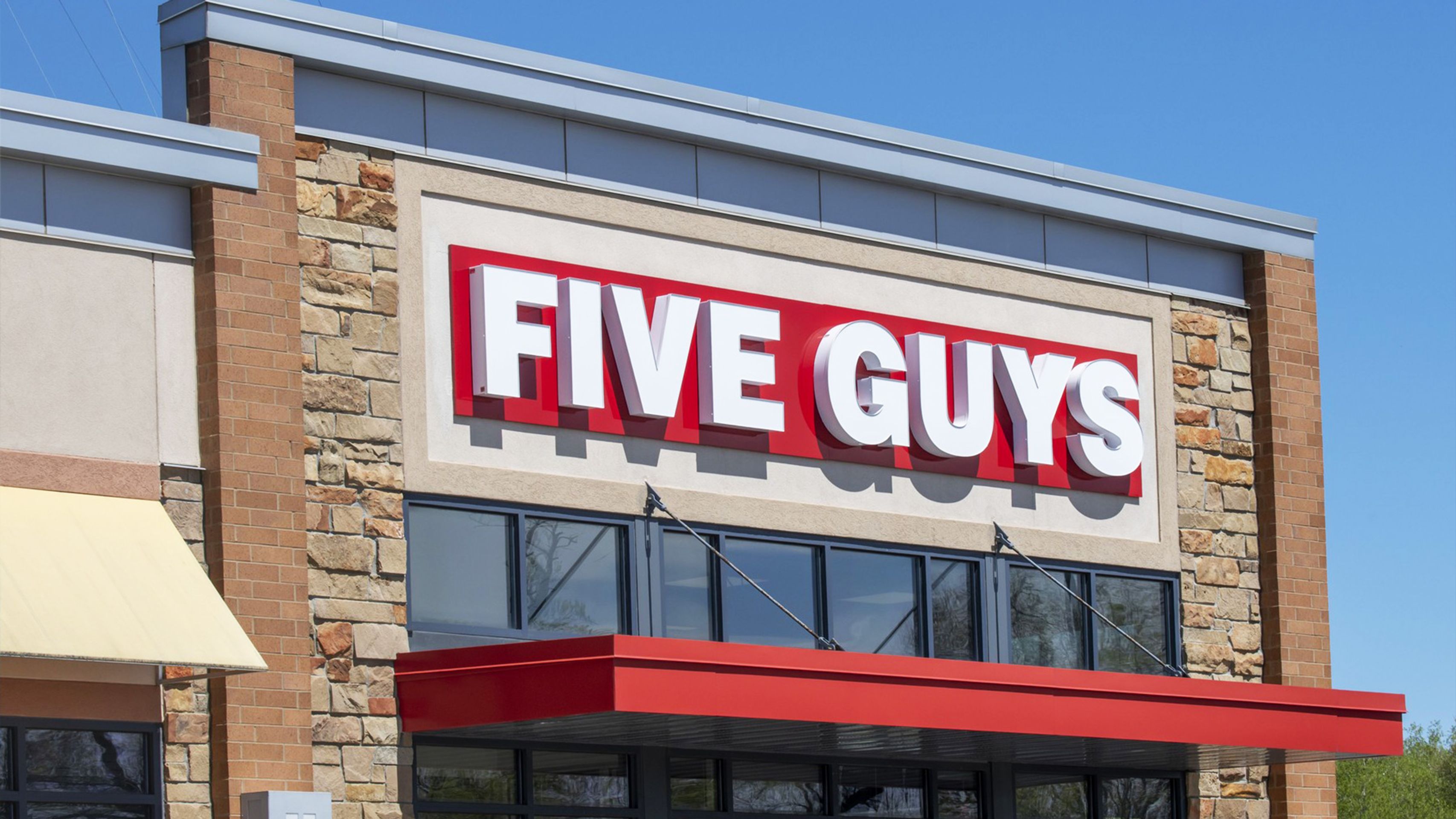 Fast food Five Guys - Nové značky vezmou Česko útokem (3/6)