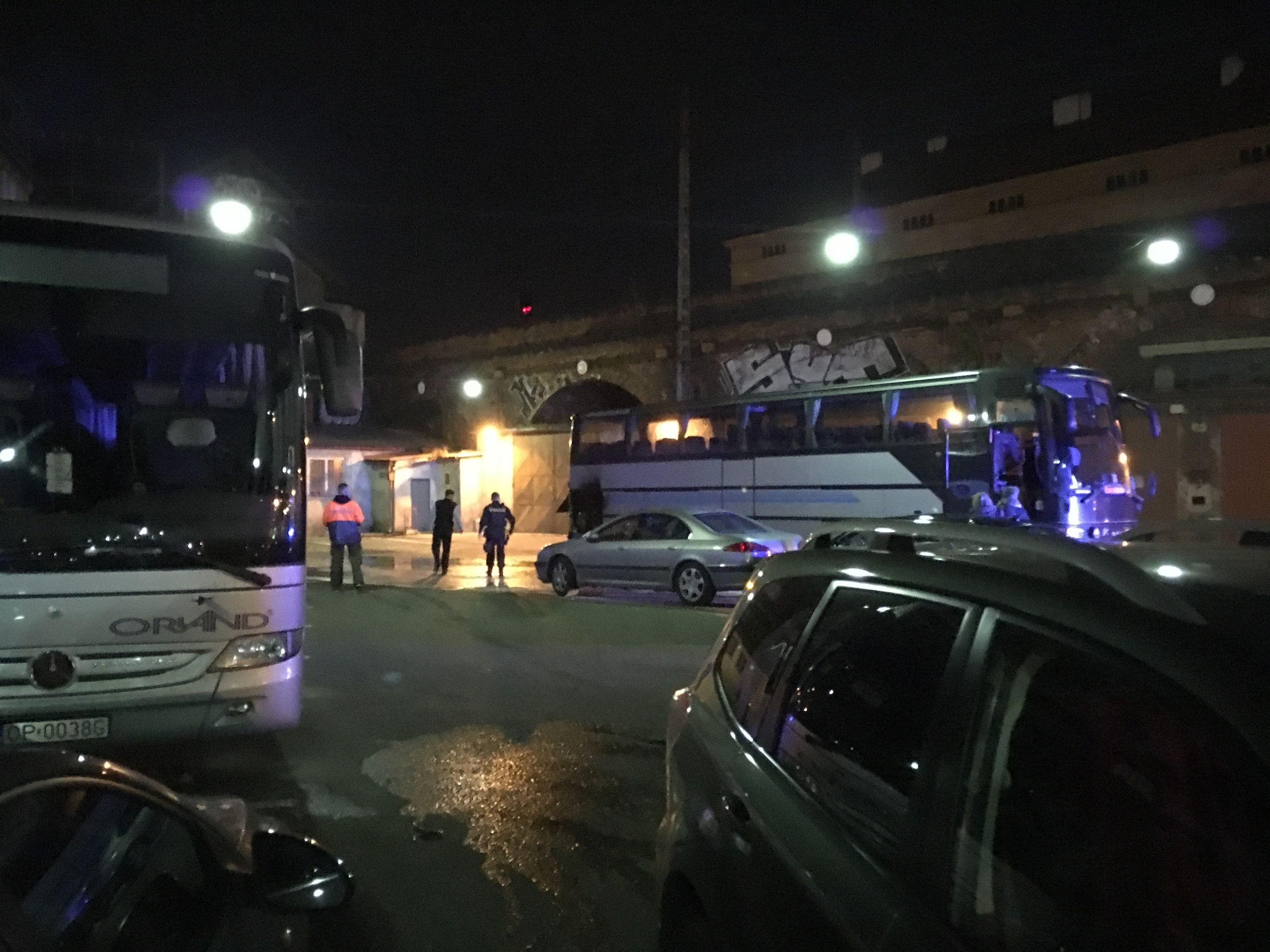 Požár autobusu na pražské Florenci - 4 - GALERIE: Požár autobusu na pražské Florenci (4/5)