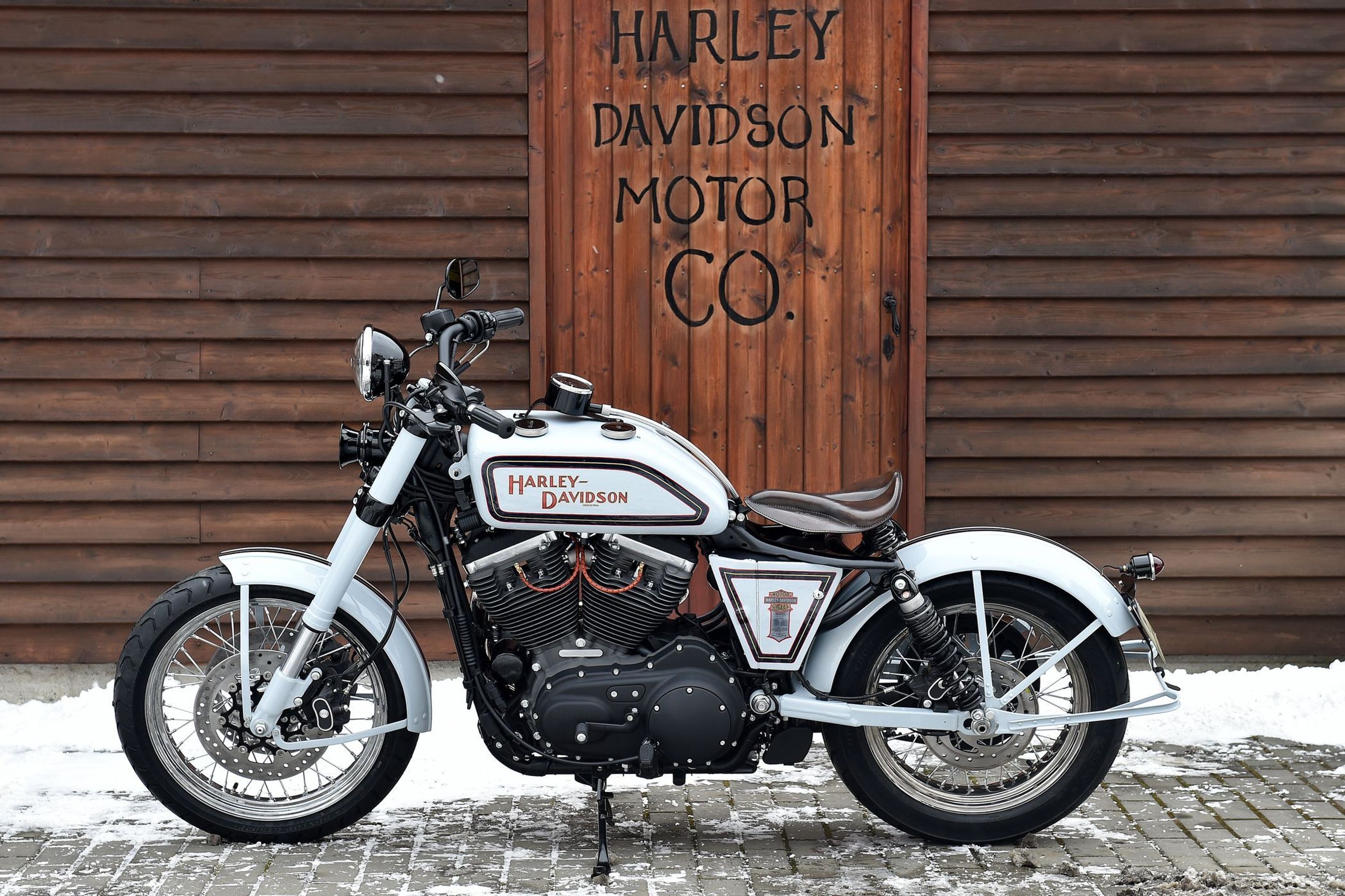 Retro přestavba Harley-Davidson - 8 - GALERIE: Retro přestavba Harley-Davidson (1/15)