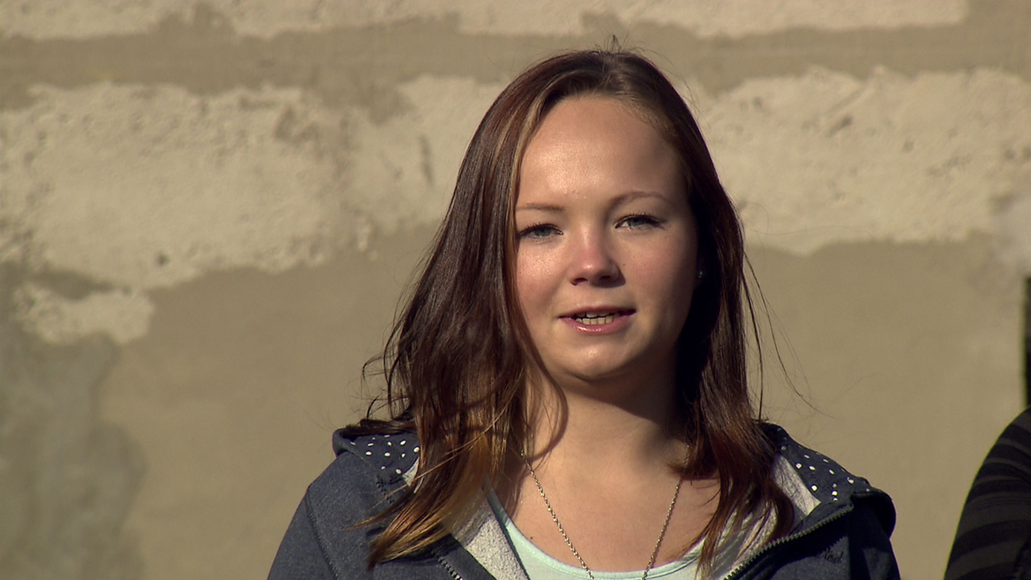 Výměna manželek: Myčka vedle záchodu a mrtvá slepice! - 5 - GALERIE: Mrtvá slepice a myčka vedle záchodu ve Výměně manželek (41/45)