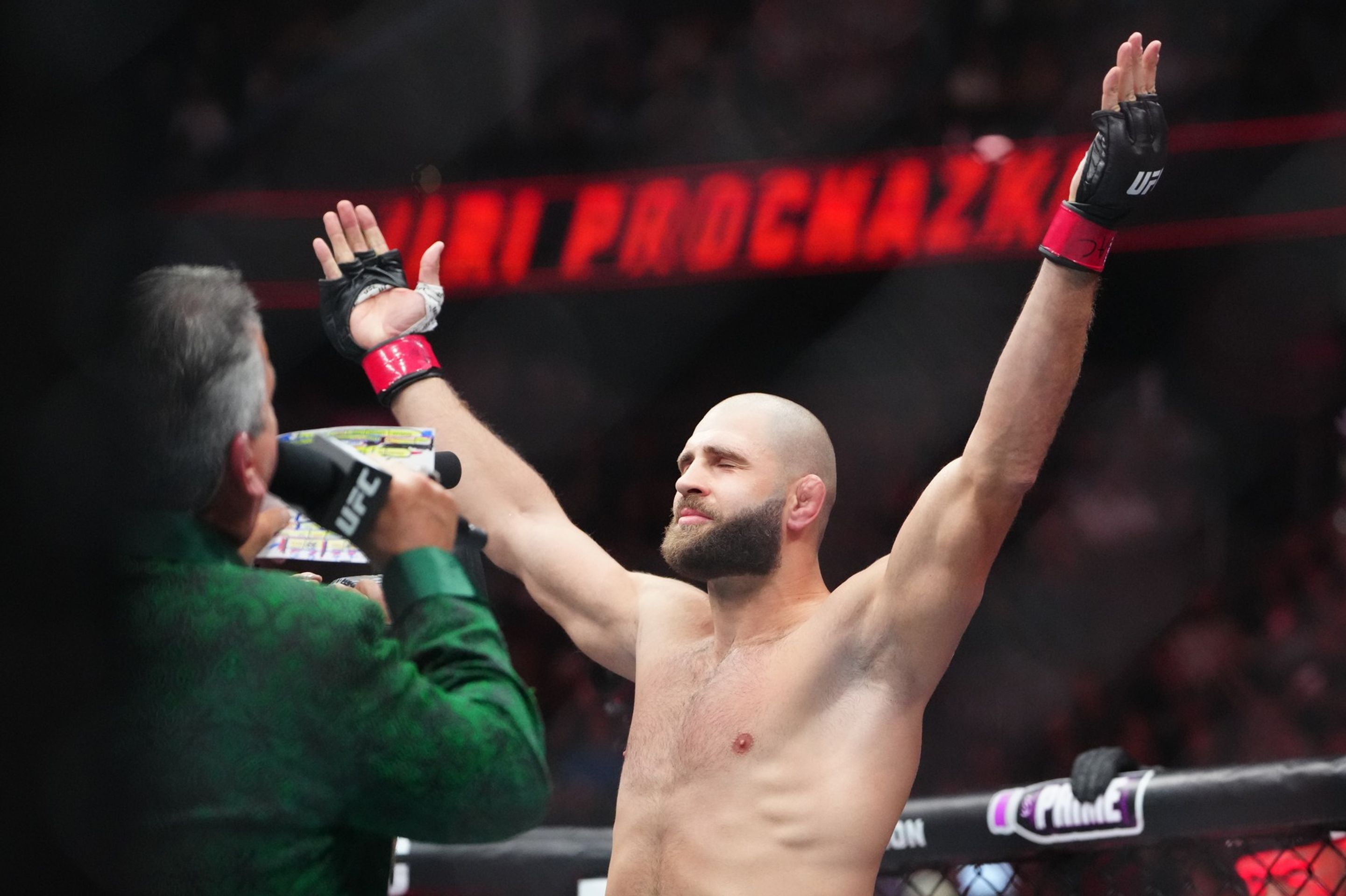Jiří Procházka porazil Khalila Rountreeho - Jiří Procházka v UFC porazil Khalila Rountreeho (2/9)