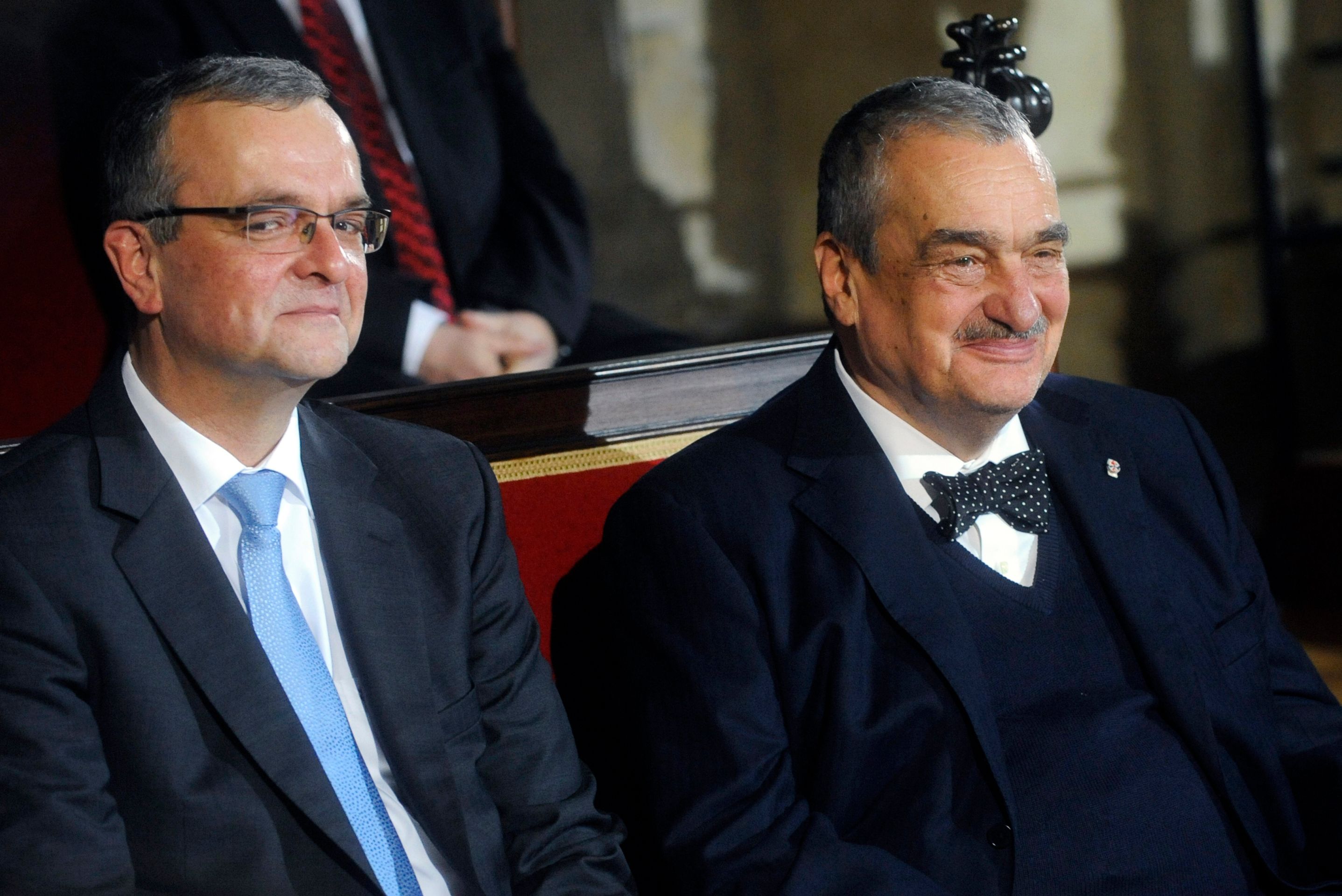 Miroslav Kalousek a Karel Schwarzenberg - GALERIE: Kalousek a Schwarzenberg se smějí Zemanovi (5/5)