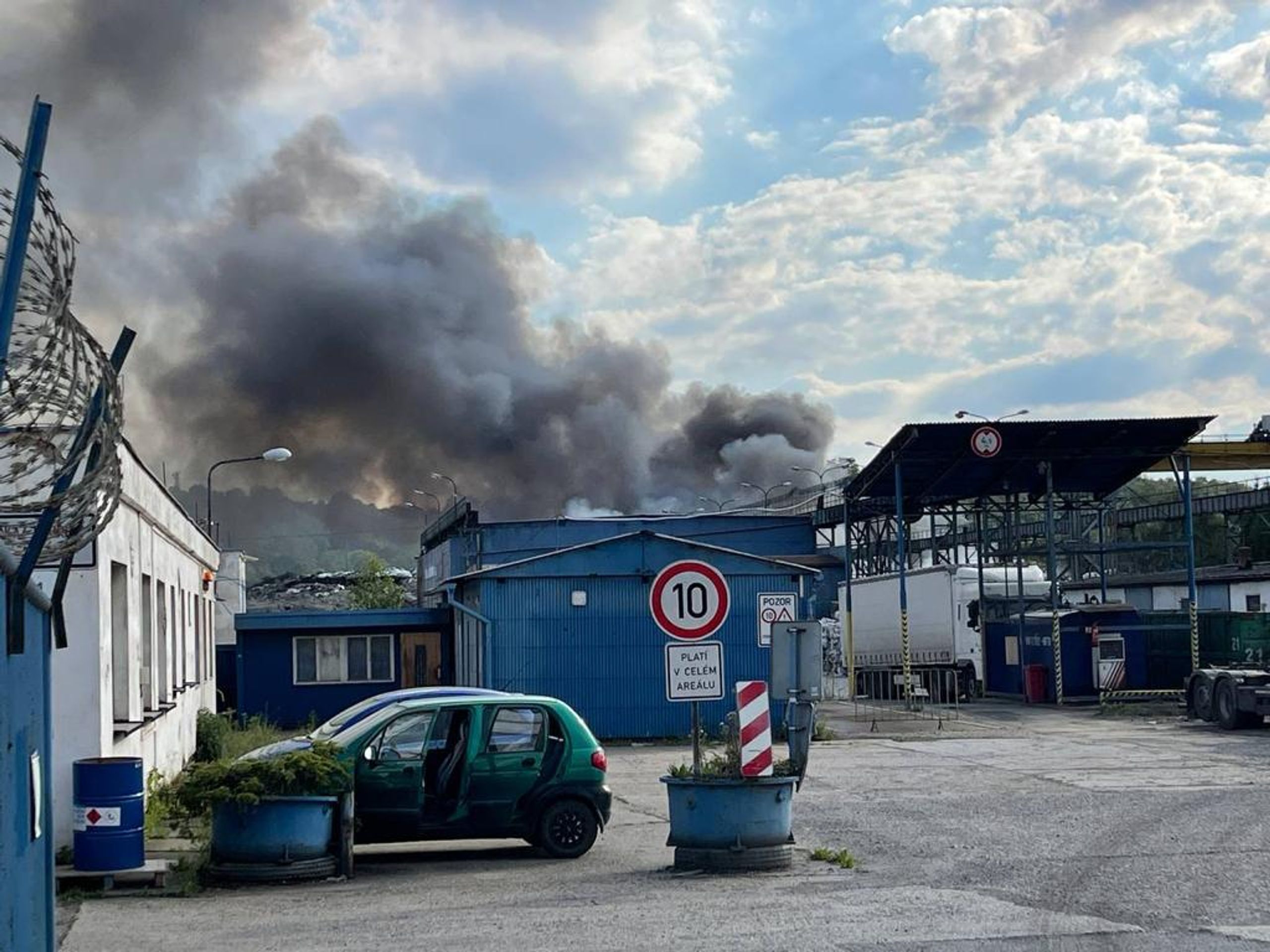Požár v Kralupech nad Vltavou - Požár v Kralupech nad Vltavou (3/11)