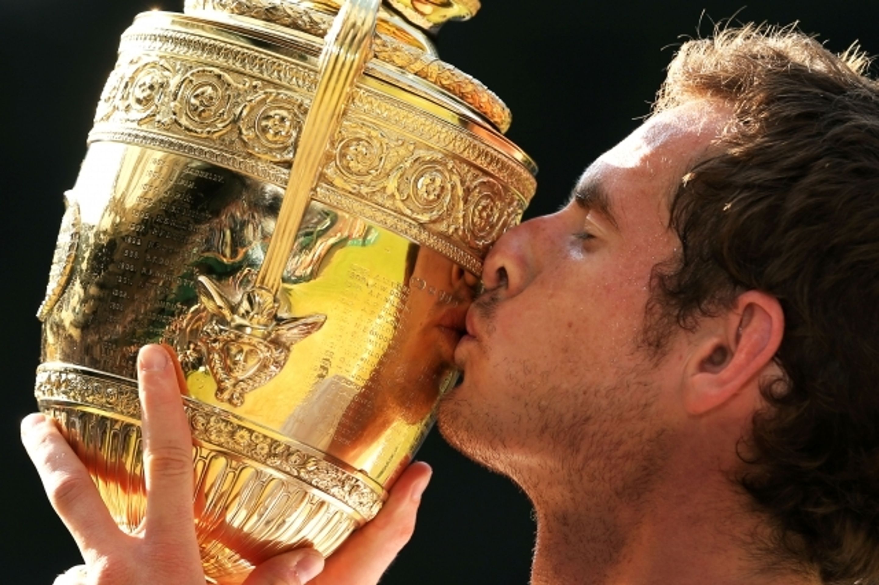Andy Murray slaví vítězství ve Wimbledonu - 3 - GALERIE: Andy Murray slaví vítězství ve Wimbledonu (14/16)