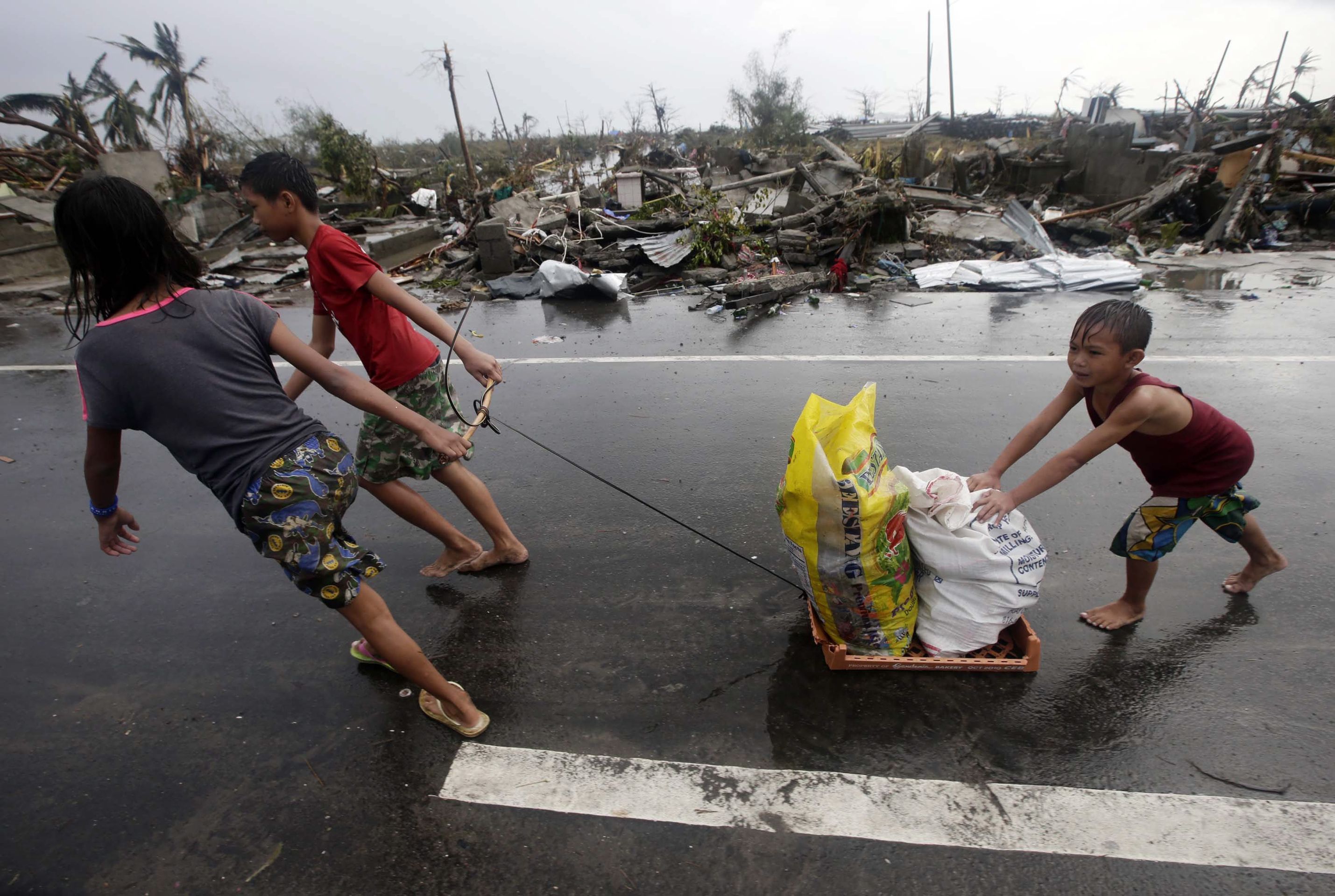 Tajfun Haiyan - 7 - GALERIE: Tajfun Haian zdevastoval Filipíny (7/10)