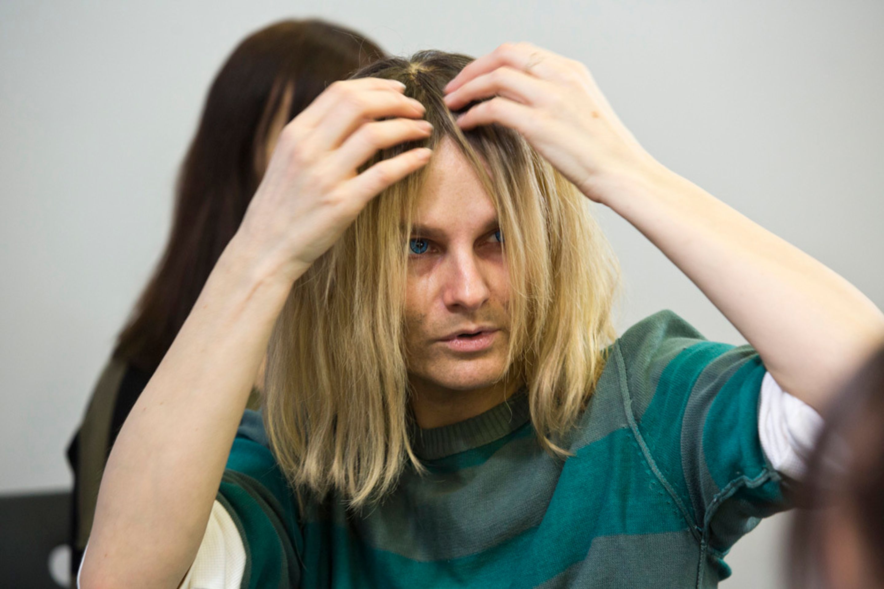 Tvoje tvář má známý hlas - Iva Pazderková jako rocker Kurt Cobain - 10 - GALERIE: Tvoje tvář má známý hlas - Iva Pazderková jako rocker Kurt Cobain (7/10)