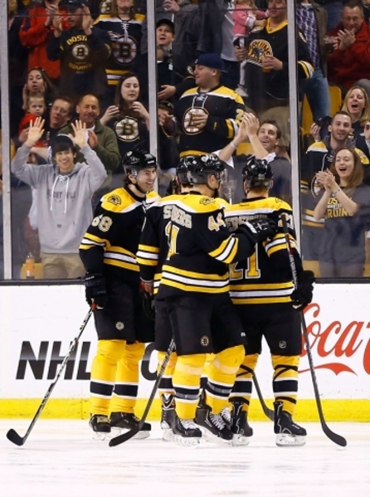 Jágr a jeho vítězná premiéra v Bostonu - 5 - GALERIE: Jágrova premiéra snů v Bostonu. Výhra a vítězný gól (7/10)