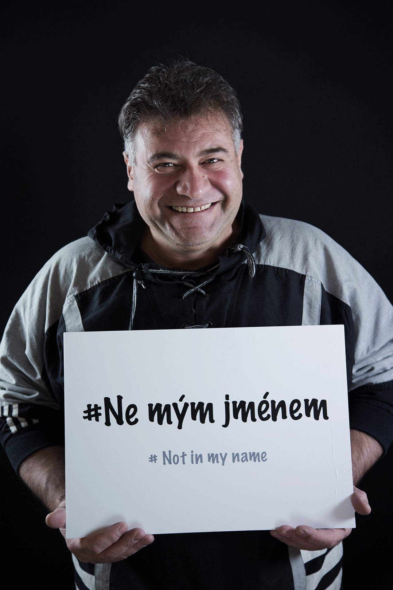 Ne mým jménem - 20 - GALERIE: Ne mým jménem (20/25)
