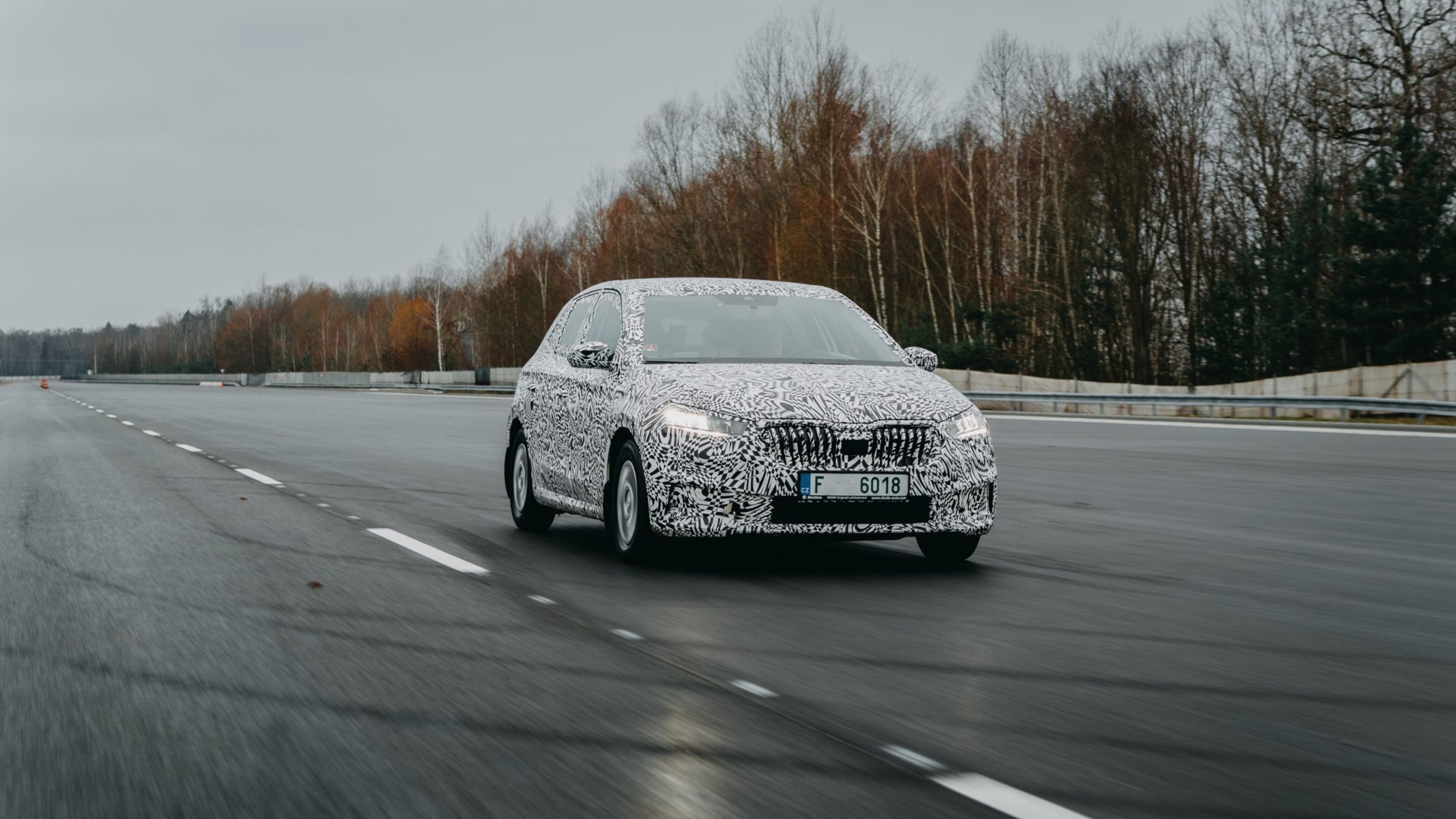 Škoda Fabia při zátěžových testech - 19 - Fotogalerie: Nová Fabia při náročných testech (8/10)