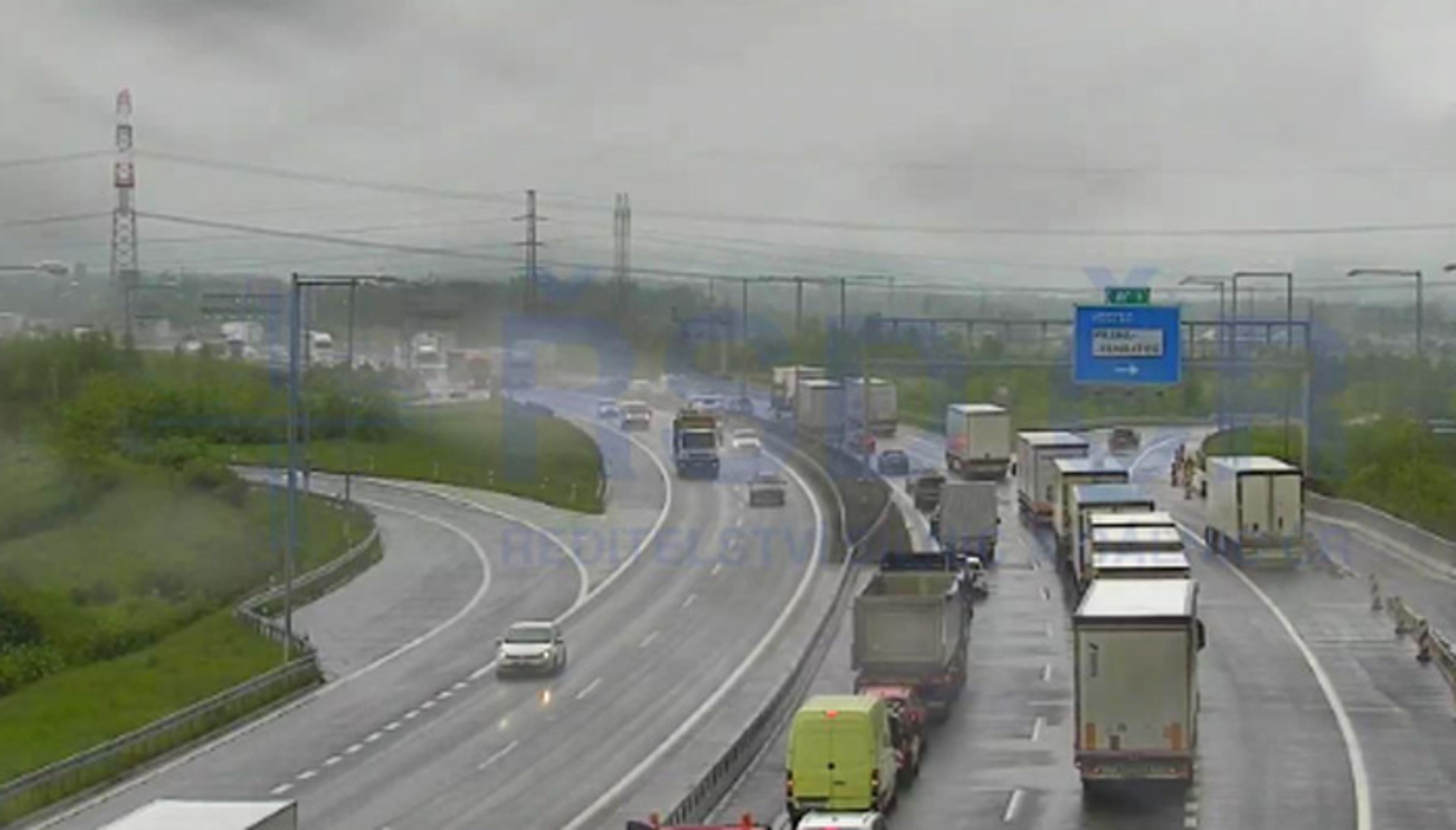 EXIT 3 Vestec - Dopravní kolaps v Praze (4/6)