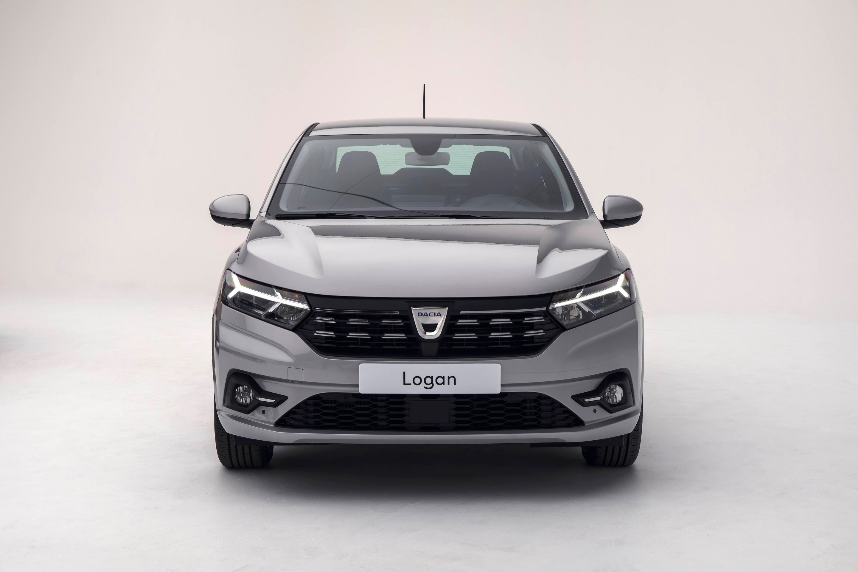 Nová generace modelů Dacia Logan, Sandero a Sandero Stepway - 46 - Fotogalerie: Dacia ukázala novou generaci tří stěžejních modelů (6/23)