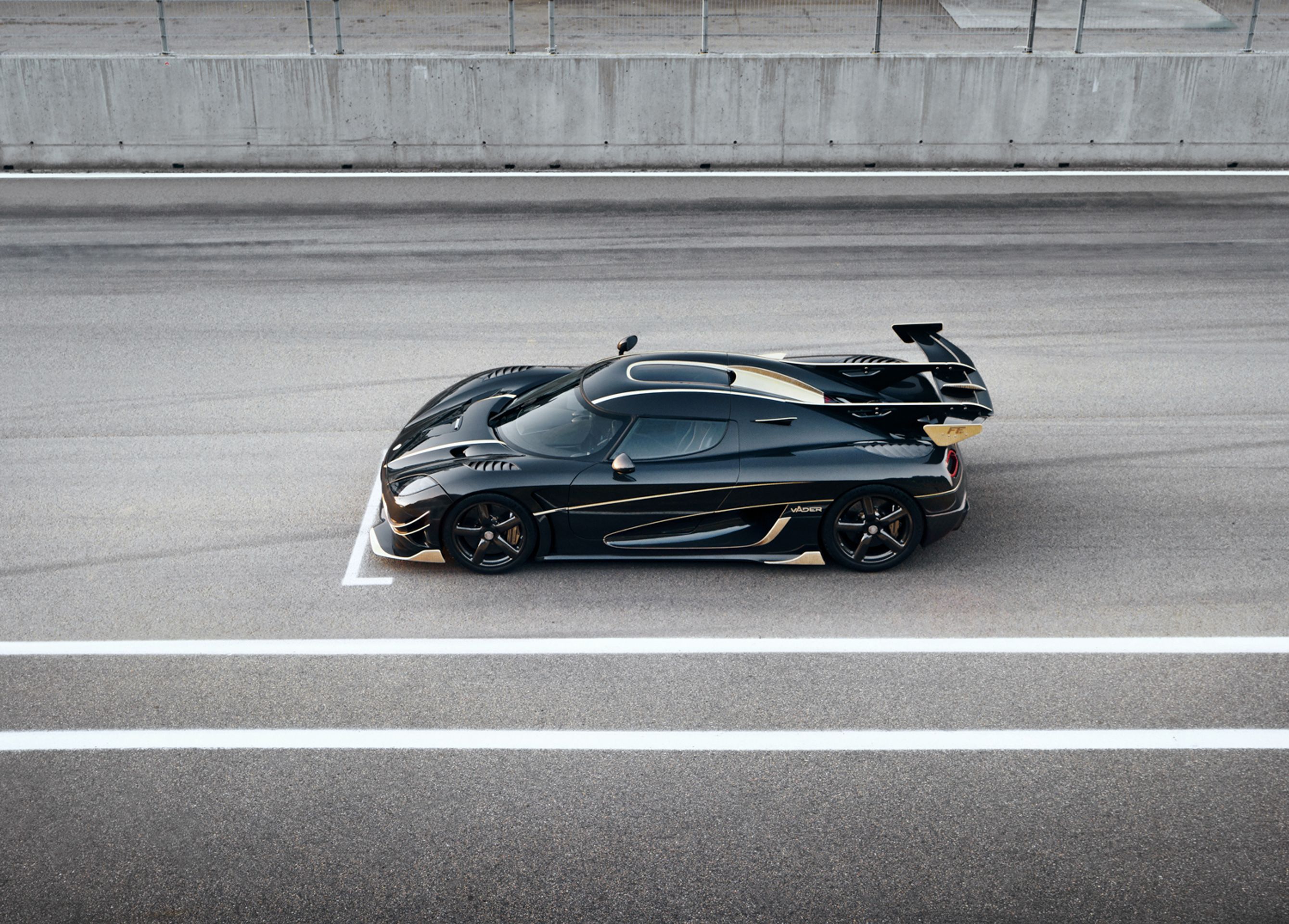 Agera Final Edition - Väder a Thor - 8 - Fotogalerie: Thor a Väder, poslední kousky Koenigsegg Agera (5/6)
