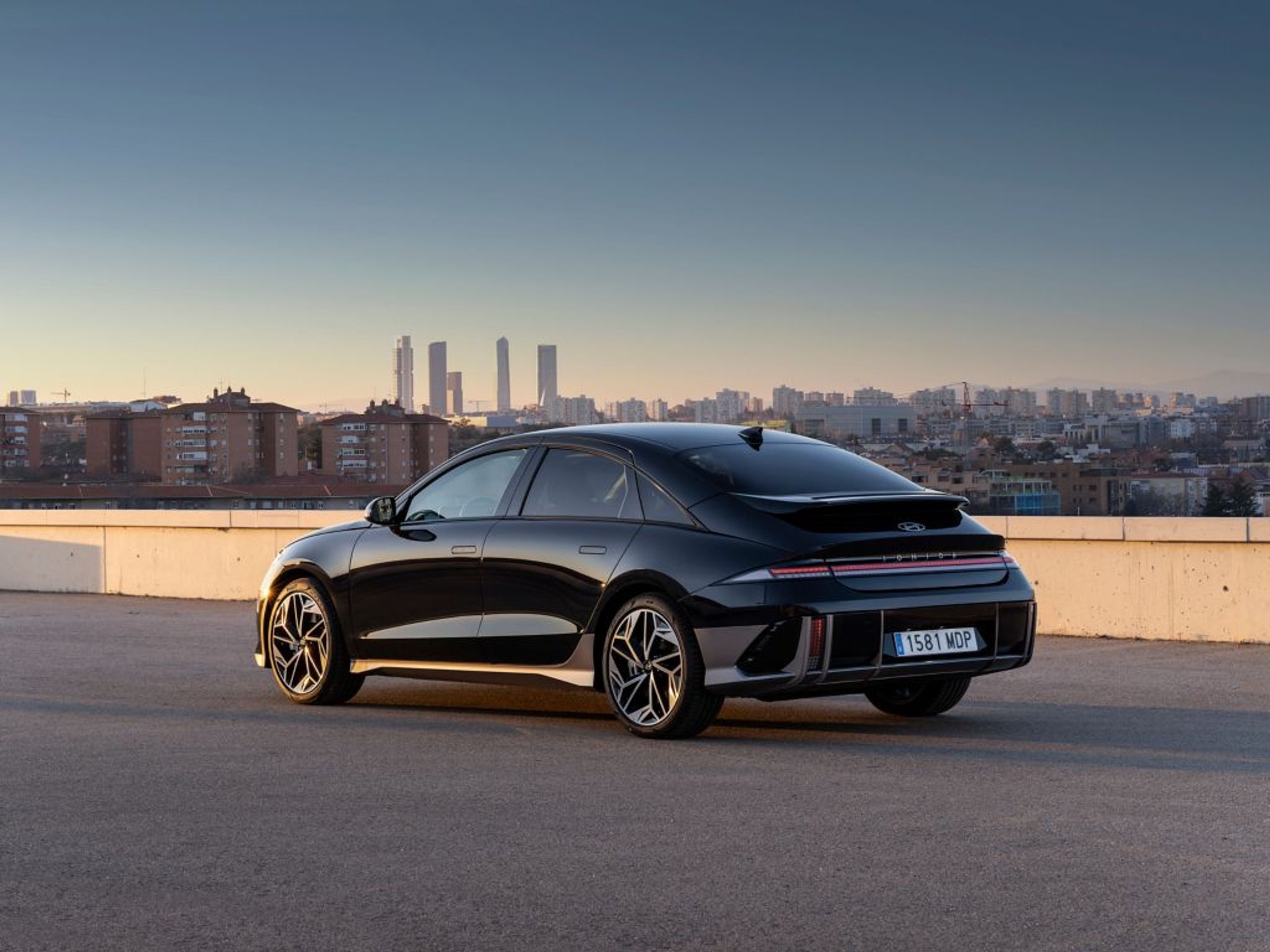 Hyundai Ioniq 6 - Světové auto roku 2023 Hyundai Ioniq 6 (5/9)