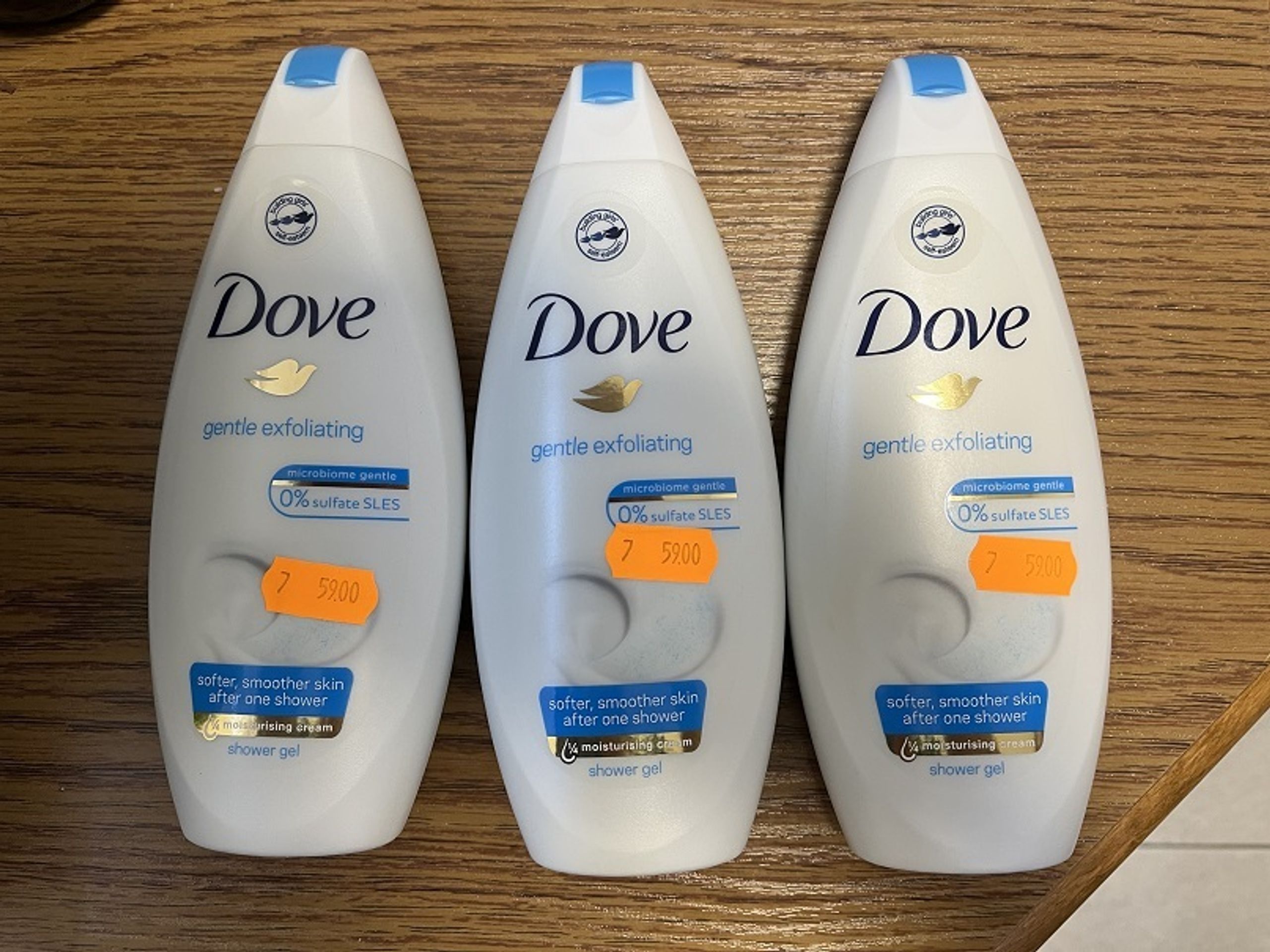 Sprchový gel Dove gentle exfoliating 1 - Nebezpečná kosmetika (14/26)