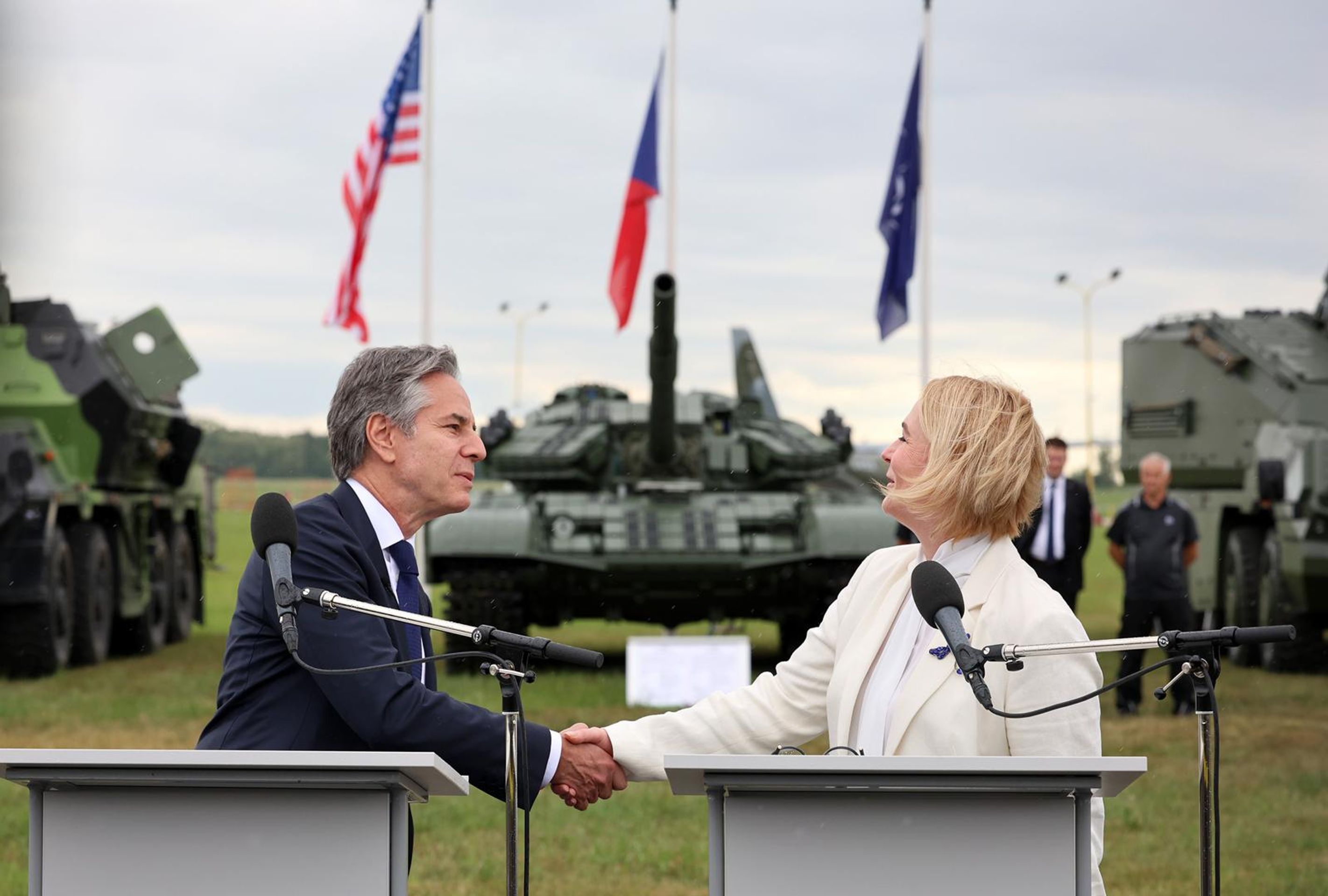 Ministři Jana Černochová a Anthon Blinken - Jens Stoltenberg a Anthony Blinken v Praze (12/17)