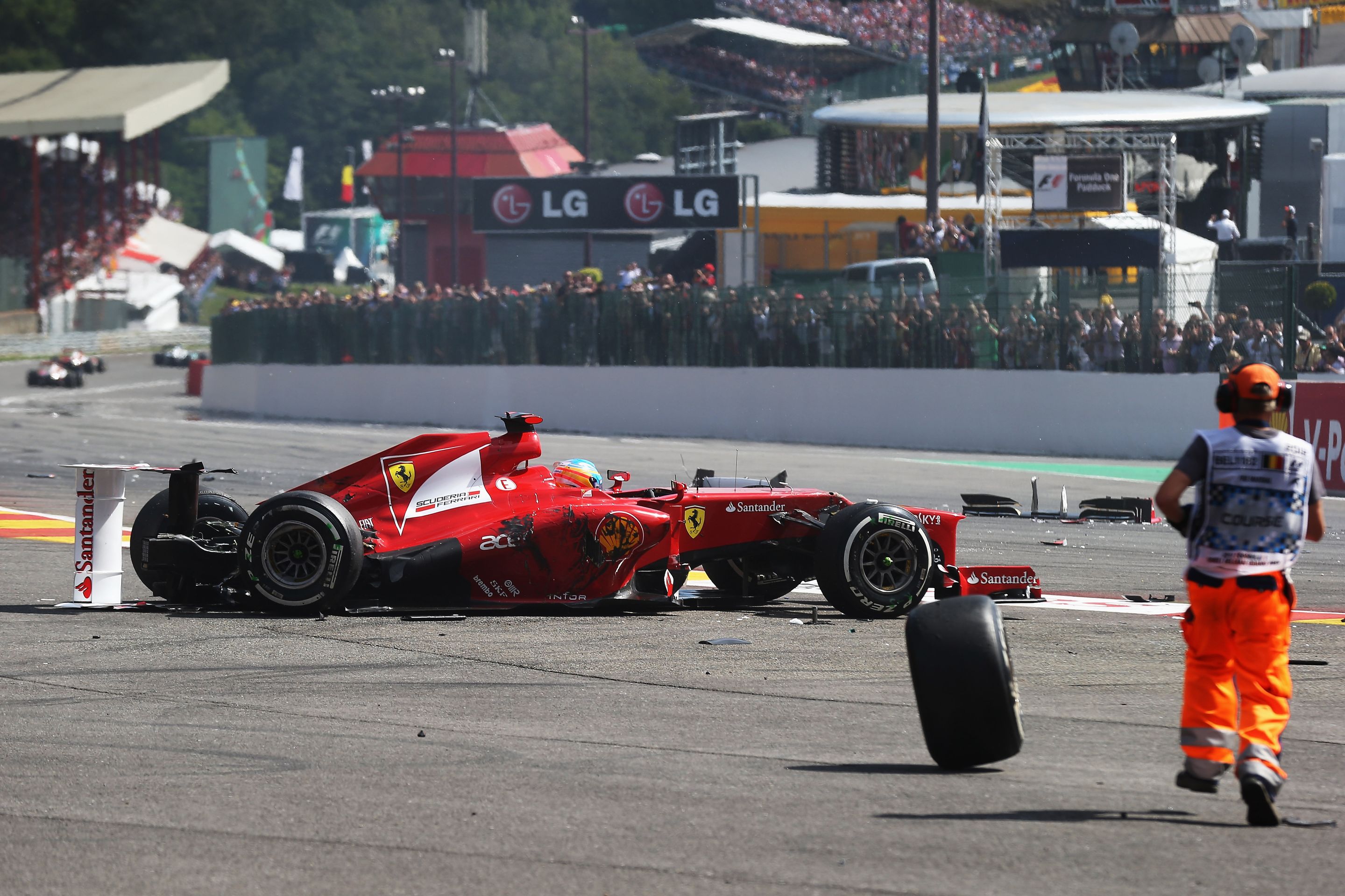 Hromadná nehoda ve Spa - 17 - GALERIE: Hromadná nehoda v F1 ve Spa (2/18)
