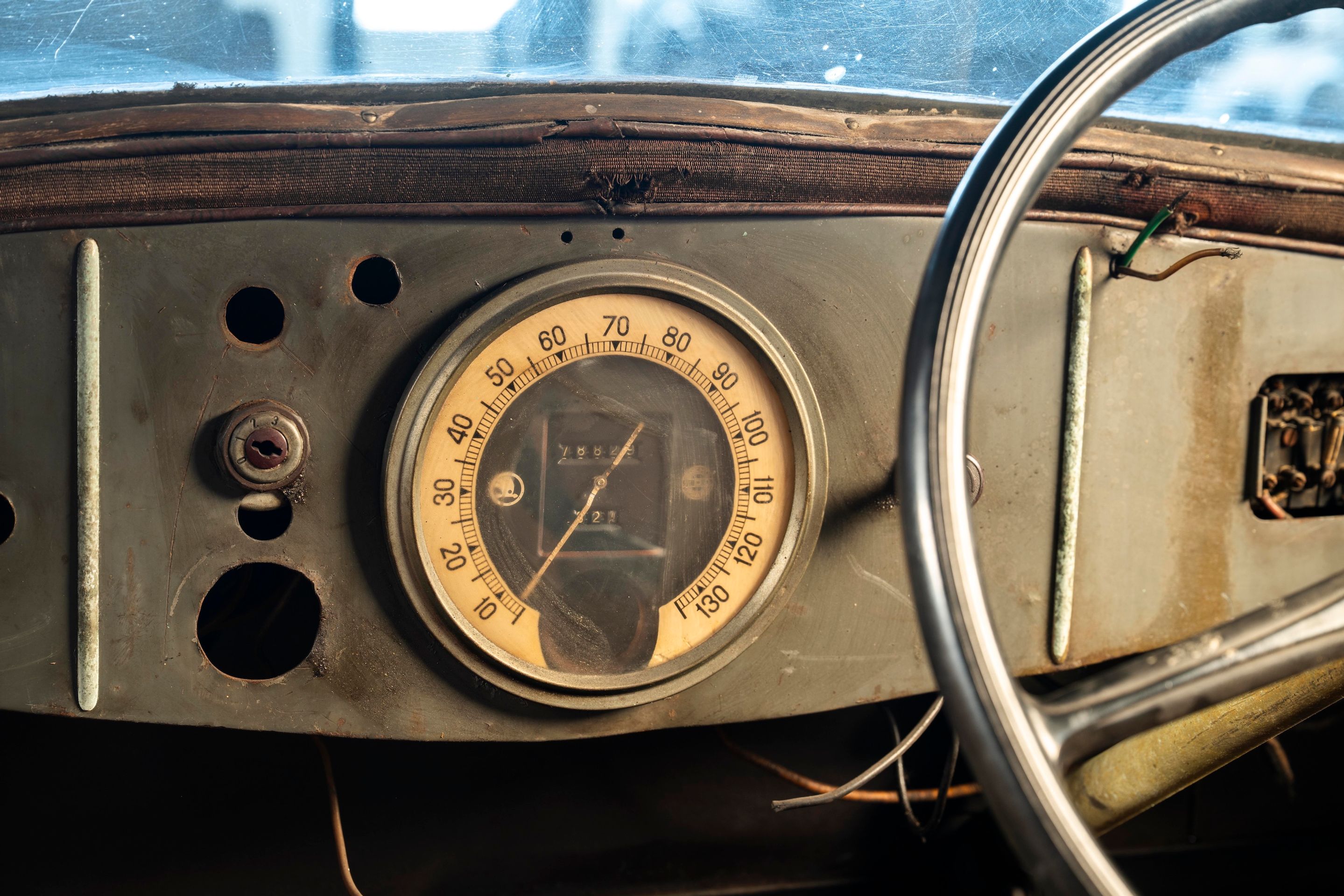 Unikátní historické vozy v nové expozici Škoda Muzea - Škoda Muzeum ukáže unikátní historické vozy před renovací (31/48)