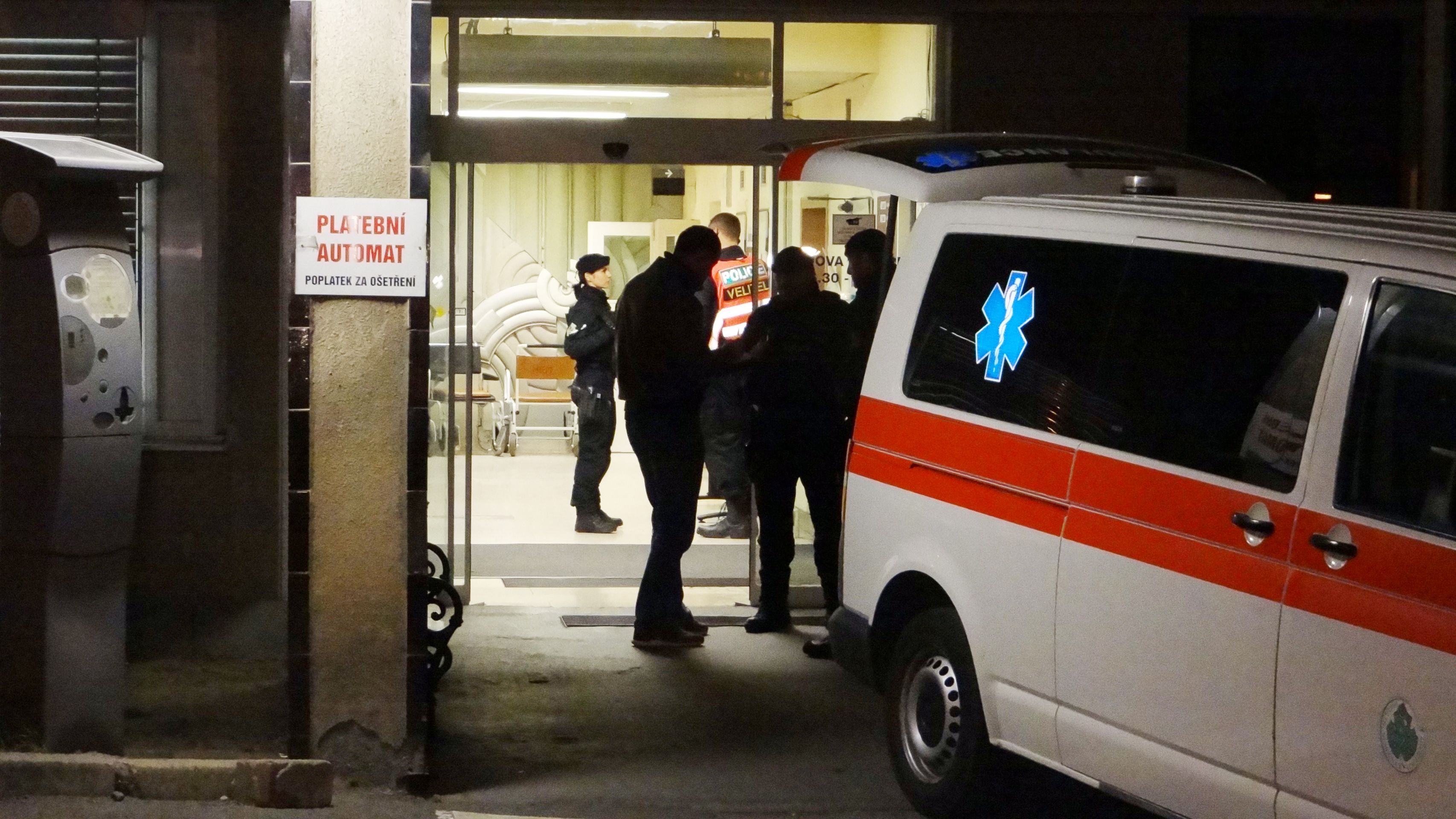 Proč? Motiv šíleného činu vyšetřují policisté - GALERIE: Střelba v pražské nemocnici (4/5)