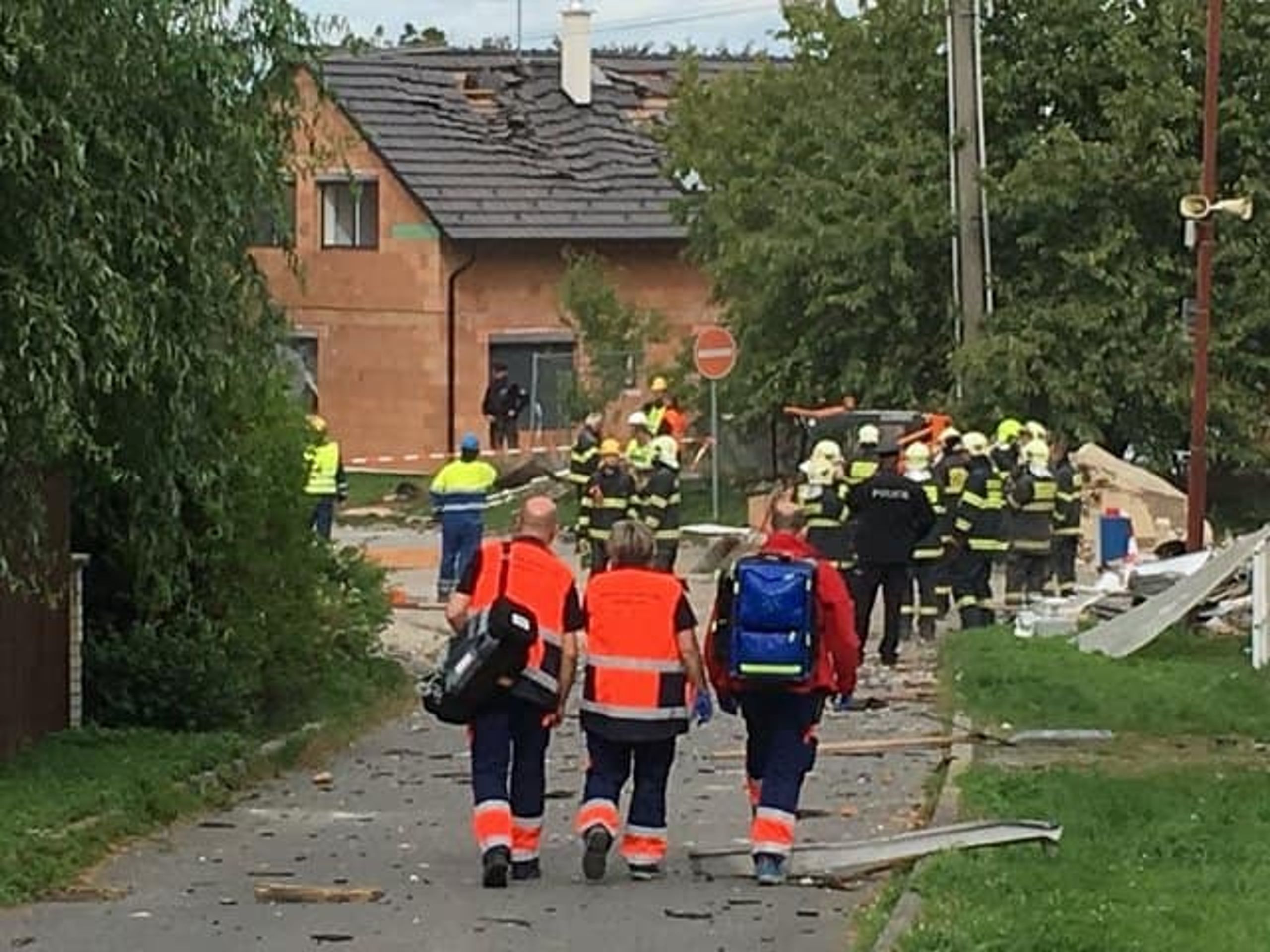 V domě na Prostějovsku vybuchl plyn - 5 - GALERIE: V domě na Prostějovsku vybuchl plyn (2/7)
