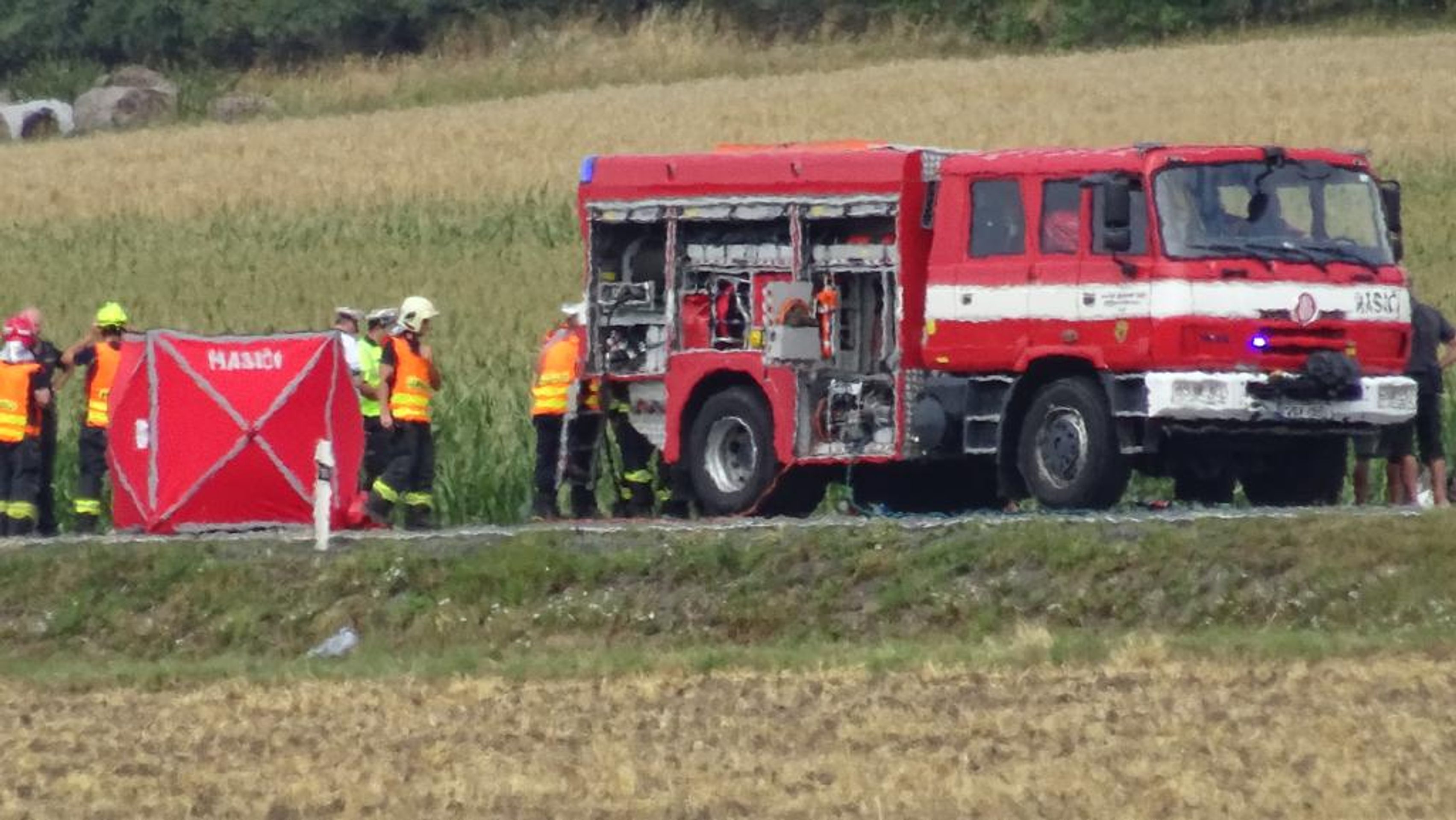 Smrtelná nehoda na Kutnohorsu - 4 - GALERIE: Smrtelná nehoda na Kutnohorsku (4/7)