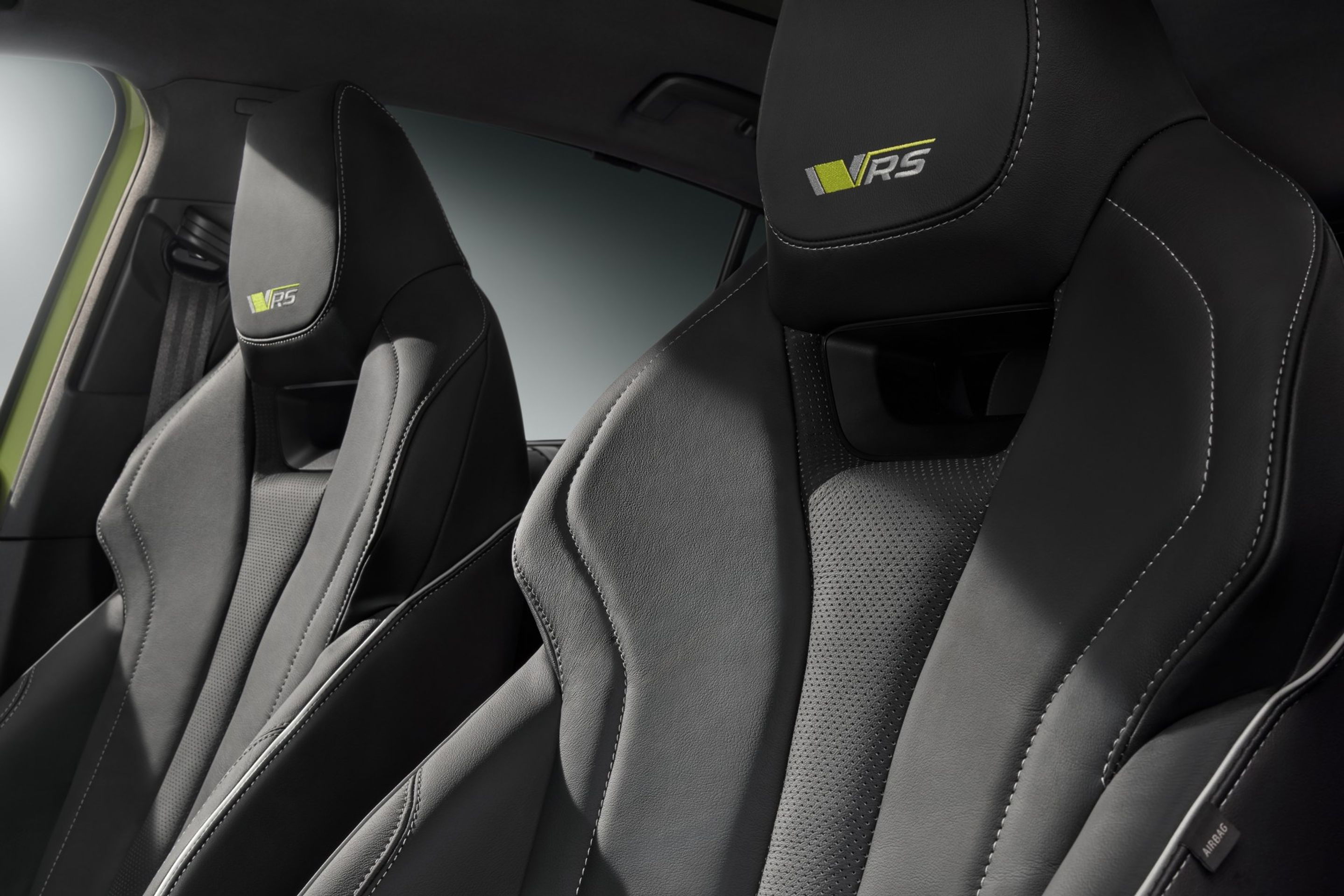 Škoda Enyaq Coupé RS iV - Elektromobil Škoda Enyaq Coupé ve sportovní verzi RS (10/16)