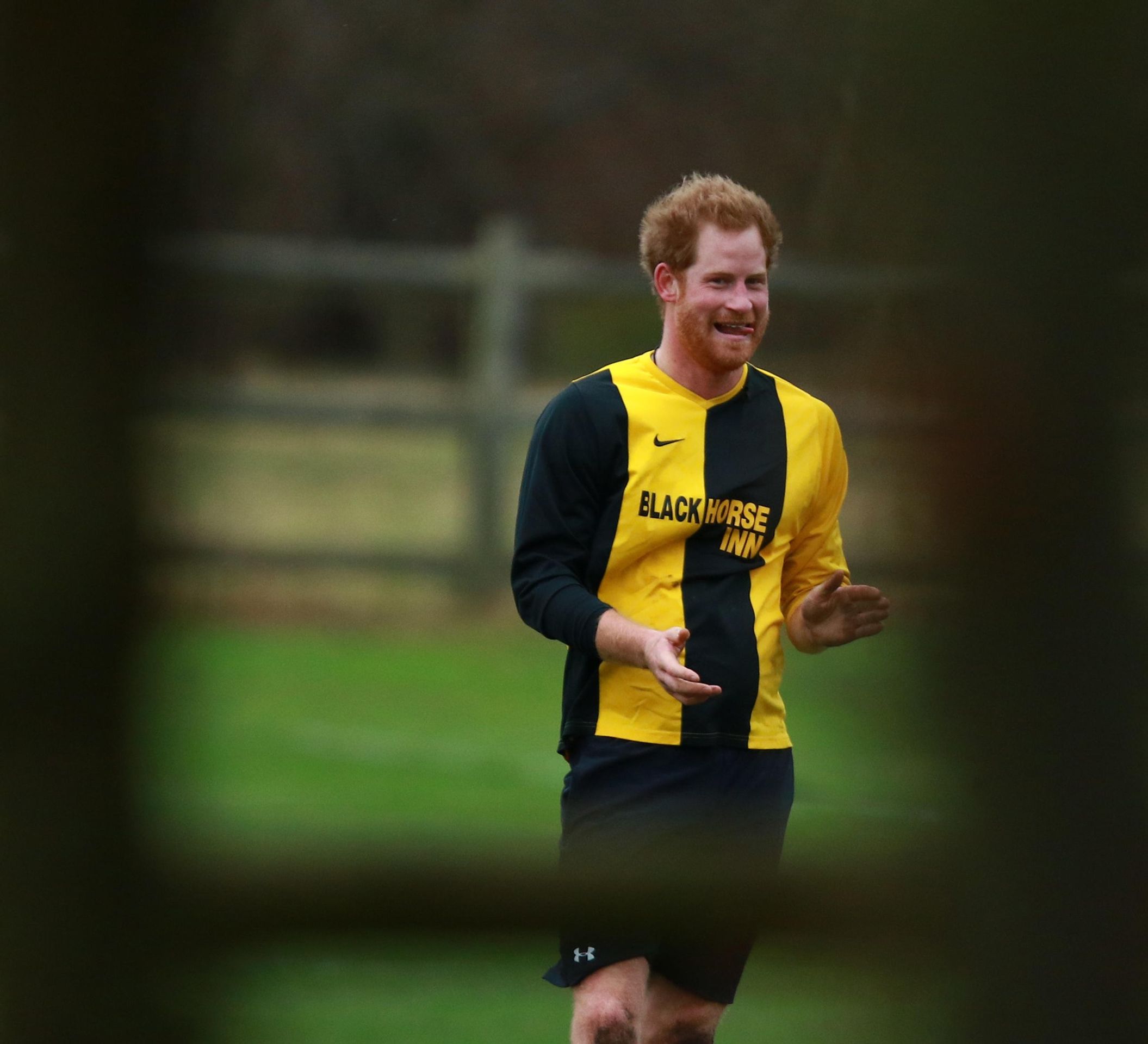 Harry na vánočním fotbalovém utkání v Sandringhamu, 2015 - William a Harry na vánočním fotbalovém utkání v Sandringhamu, 2015 (4/4)