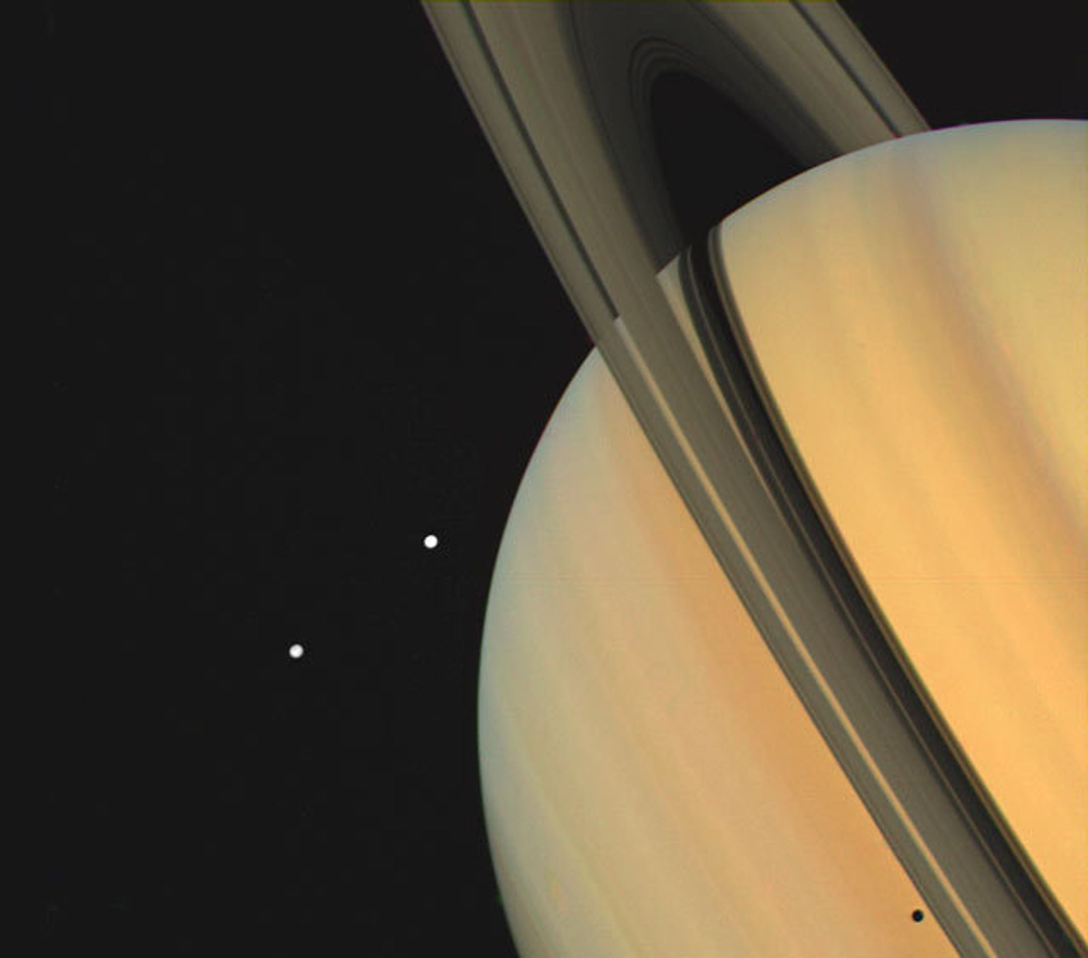 Saturn - 3 - GALERIE: Co nafotila sonda Voyager 1 - SATURN (4/6)