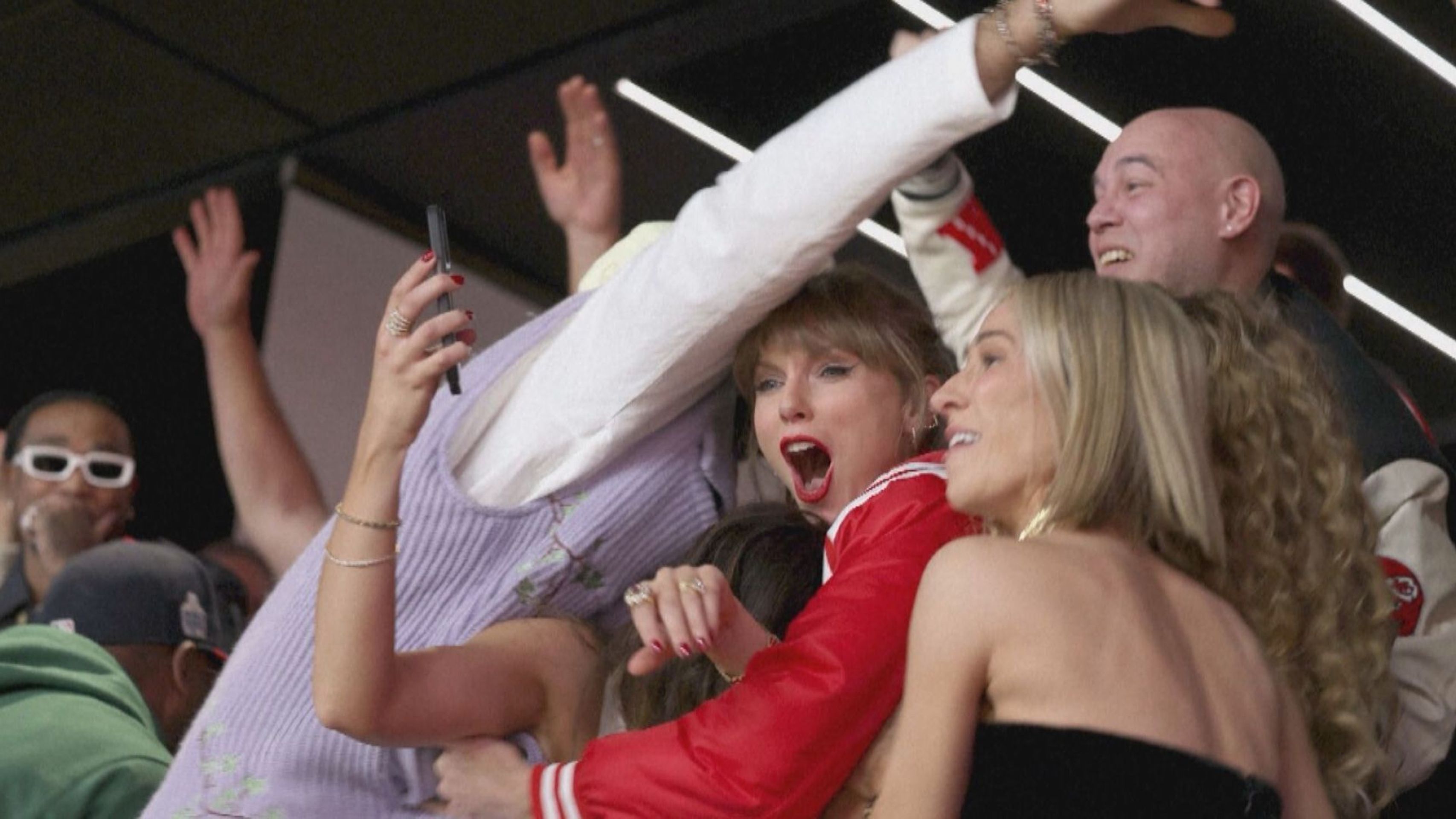 Taylor Swift - Taylor Swift na Super Bowlu (4/9)