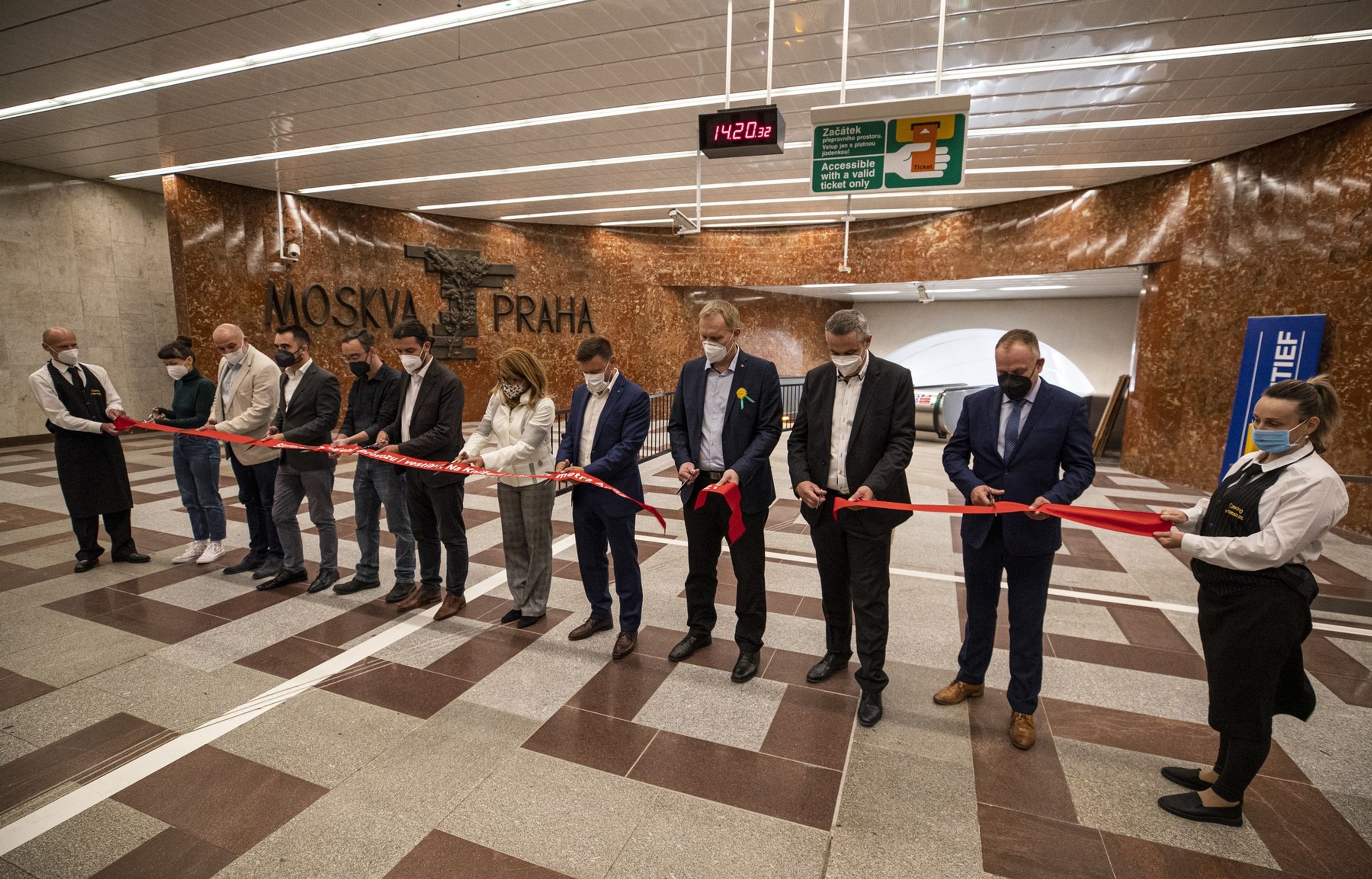 Otevření vestibulu metra Anděl po rekonstrukci (29. 9. 2021) - Metro v Praze a v Moskvě (3/4)