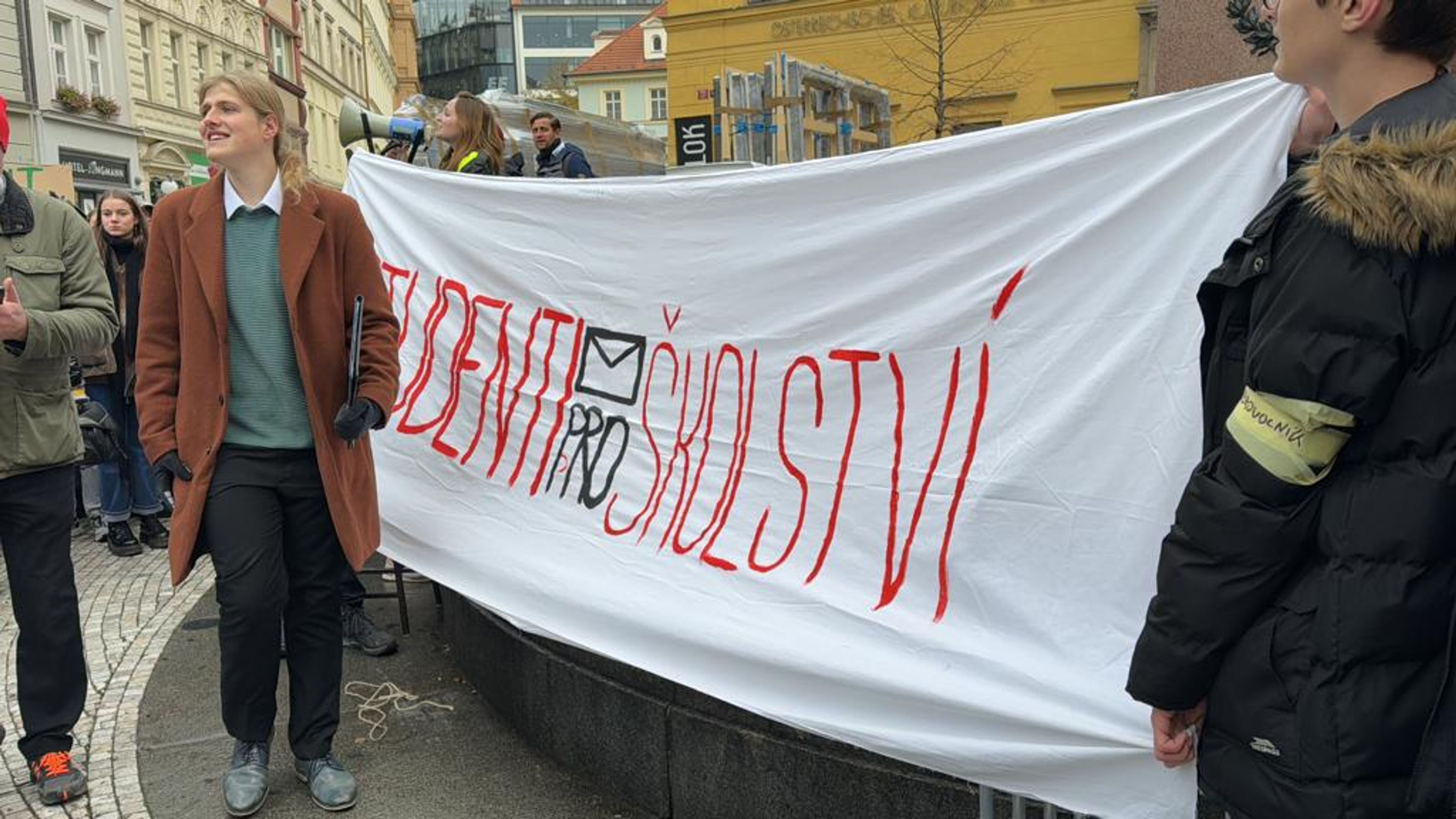 Protestní setkání odborářů (4) - Stávka a protivládní protesty (14/23)